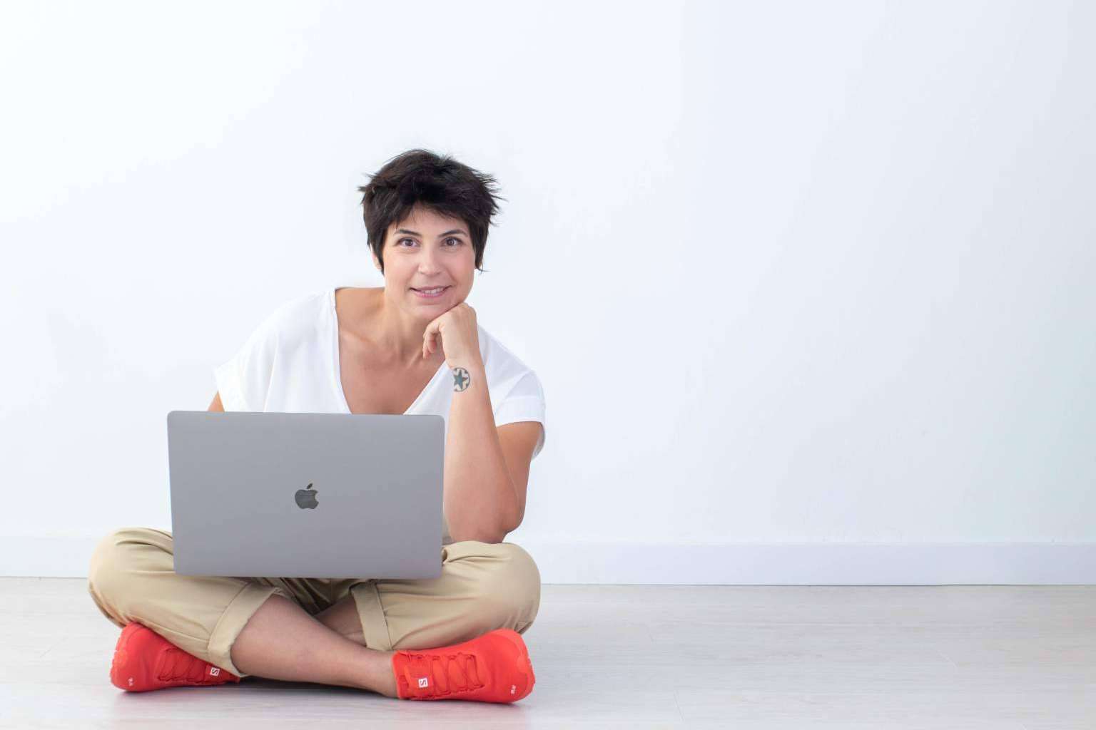 La Academia de Marketing Digital de Emma Llensa ofrece cursos gratuitos sobre Facebook Ads