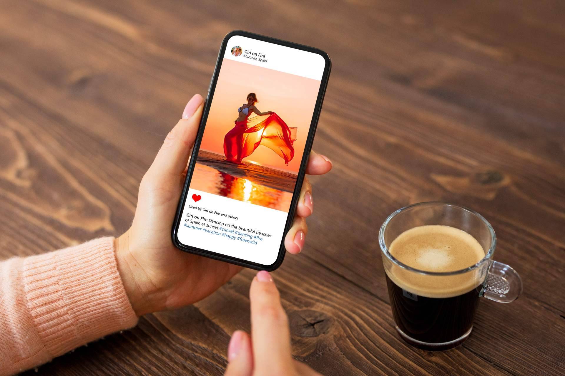 Diferentes productos de Apple, como sus nuevos iPhone, están disponibles en Movimur