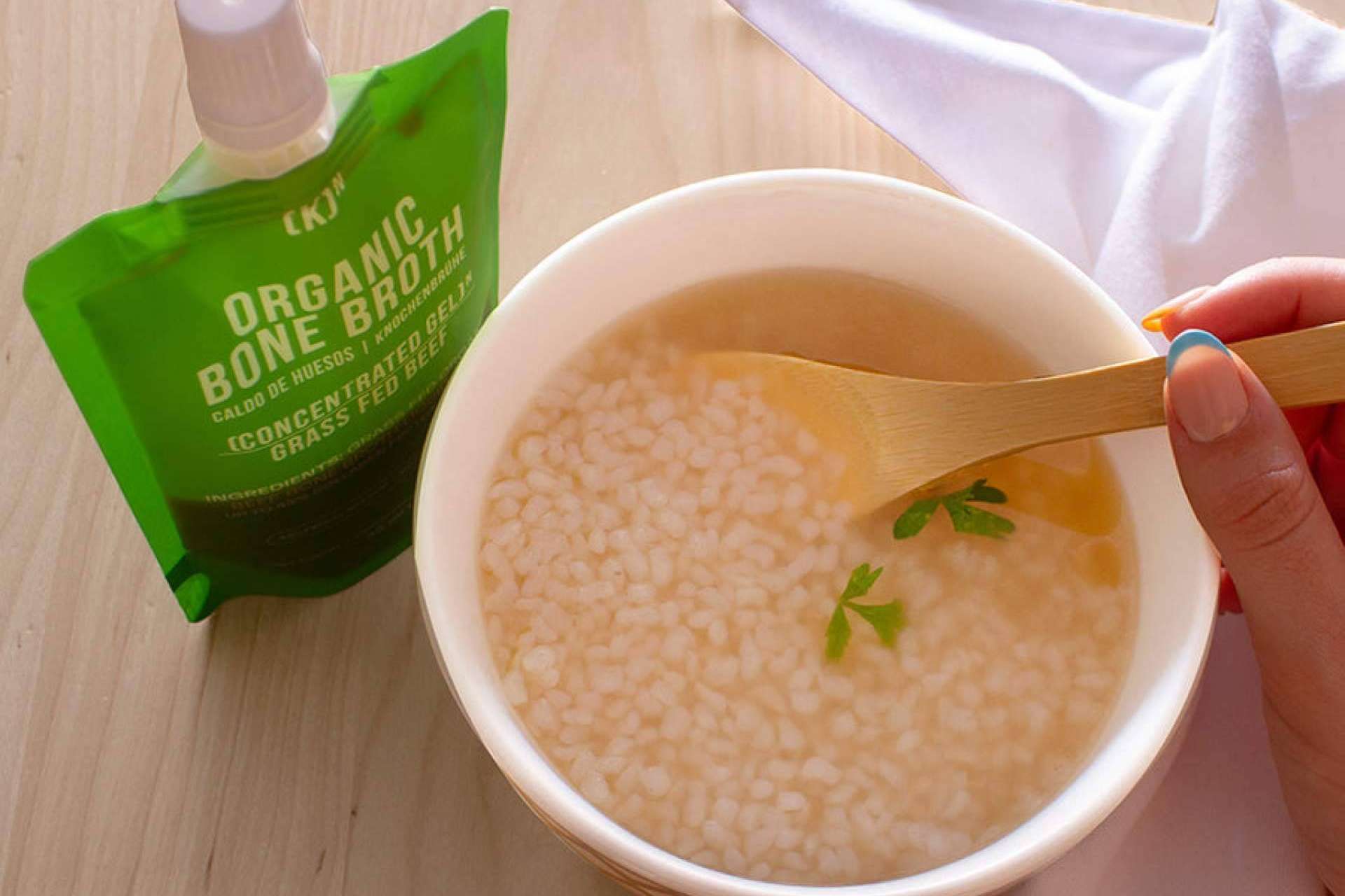 ¿Por qué es saludable el caldo ecológico con nutrientes y colágeno?