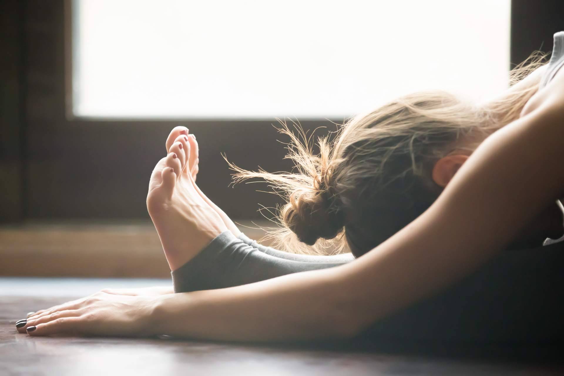 El portal YinYoga.pro expone los múltiples beneficios del yin yoga