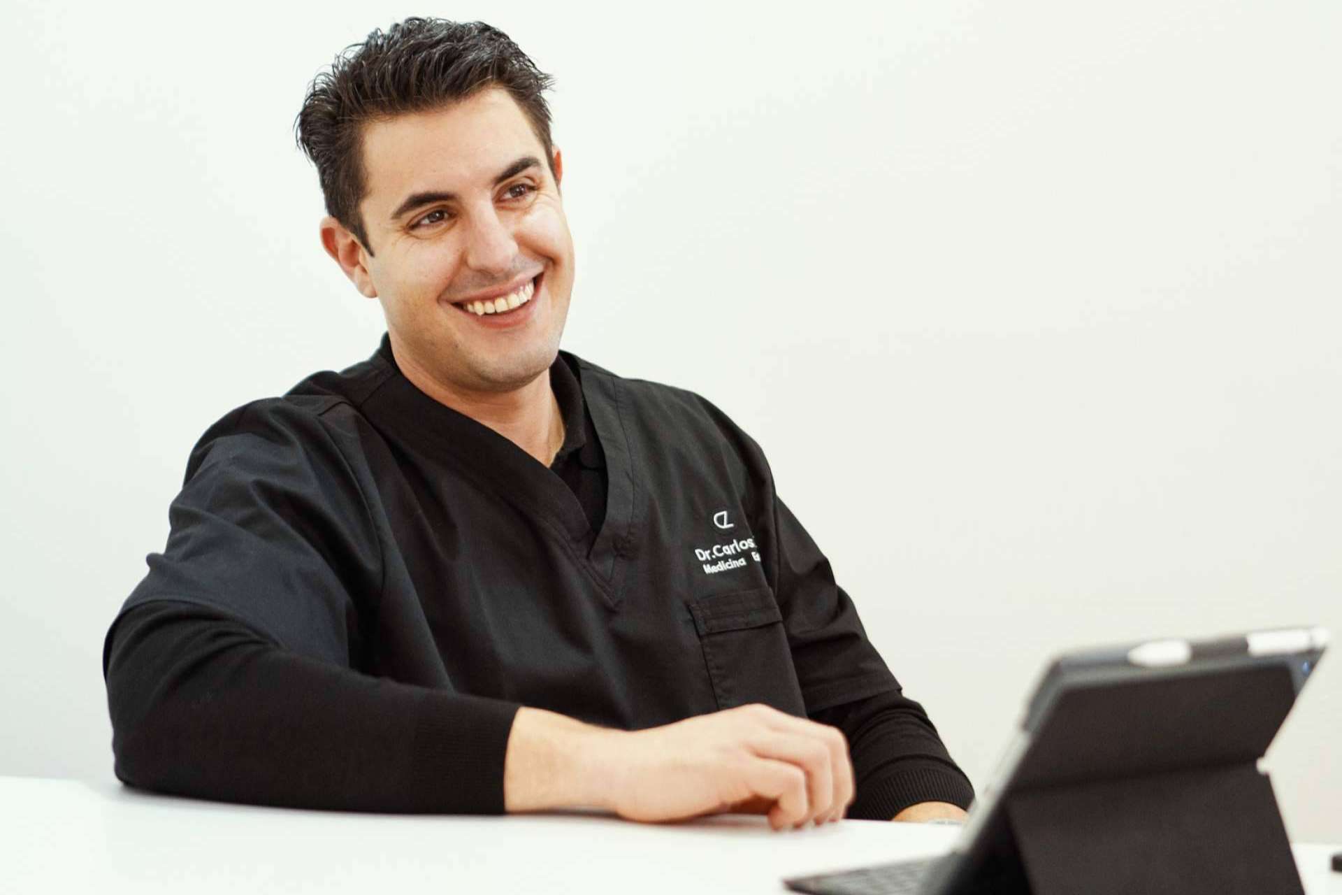 El Dr. Carlos Zito es un profesional de medicina estética en Barcelona