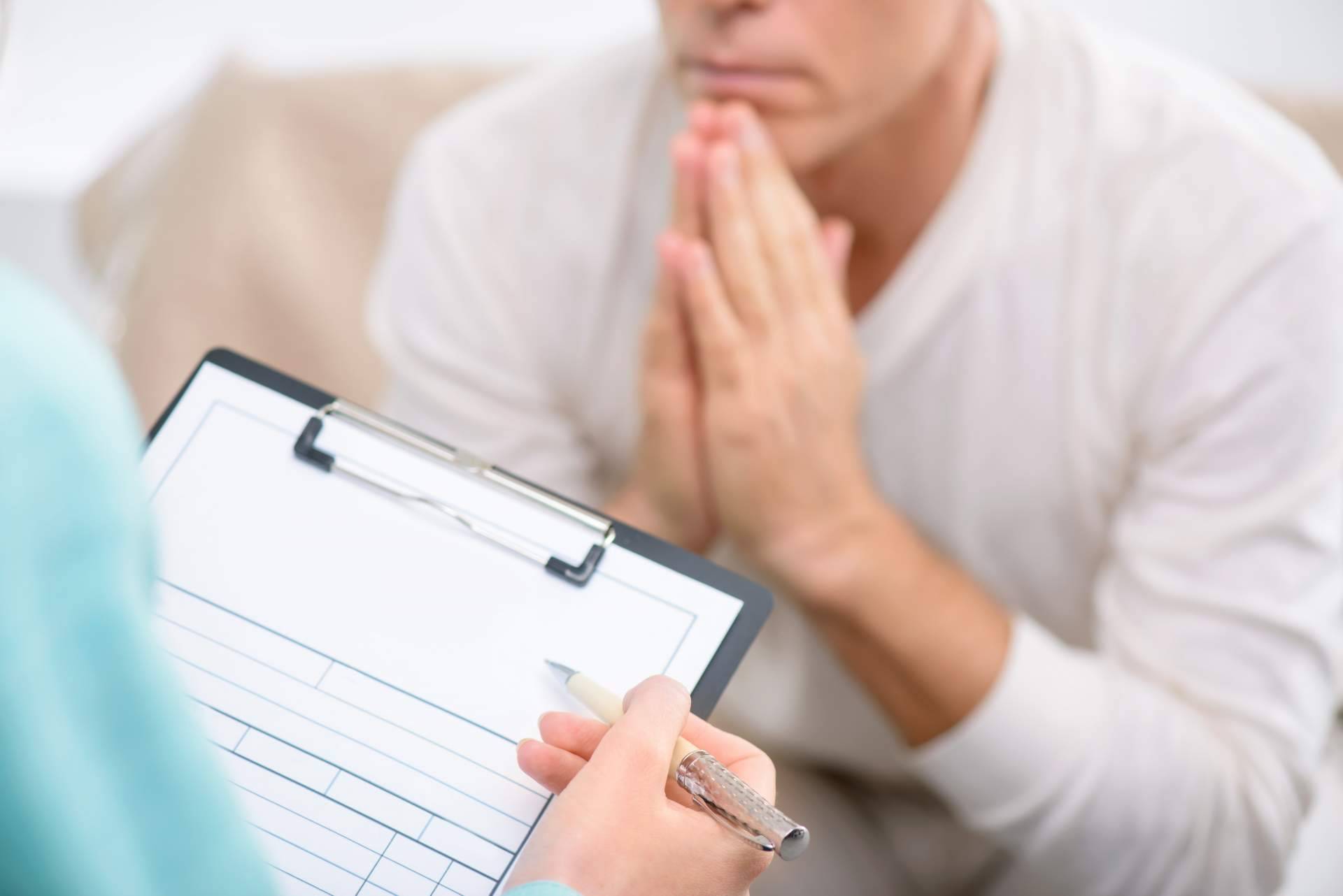 Los signos que aparecen con la ansiedad y cómo se debe actuar, por Heroicamente Psicología
