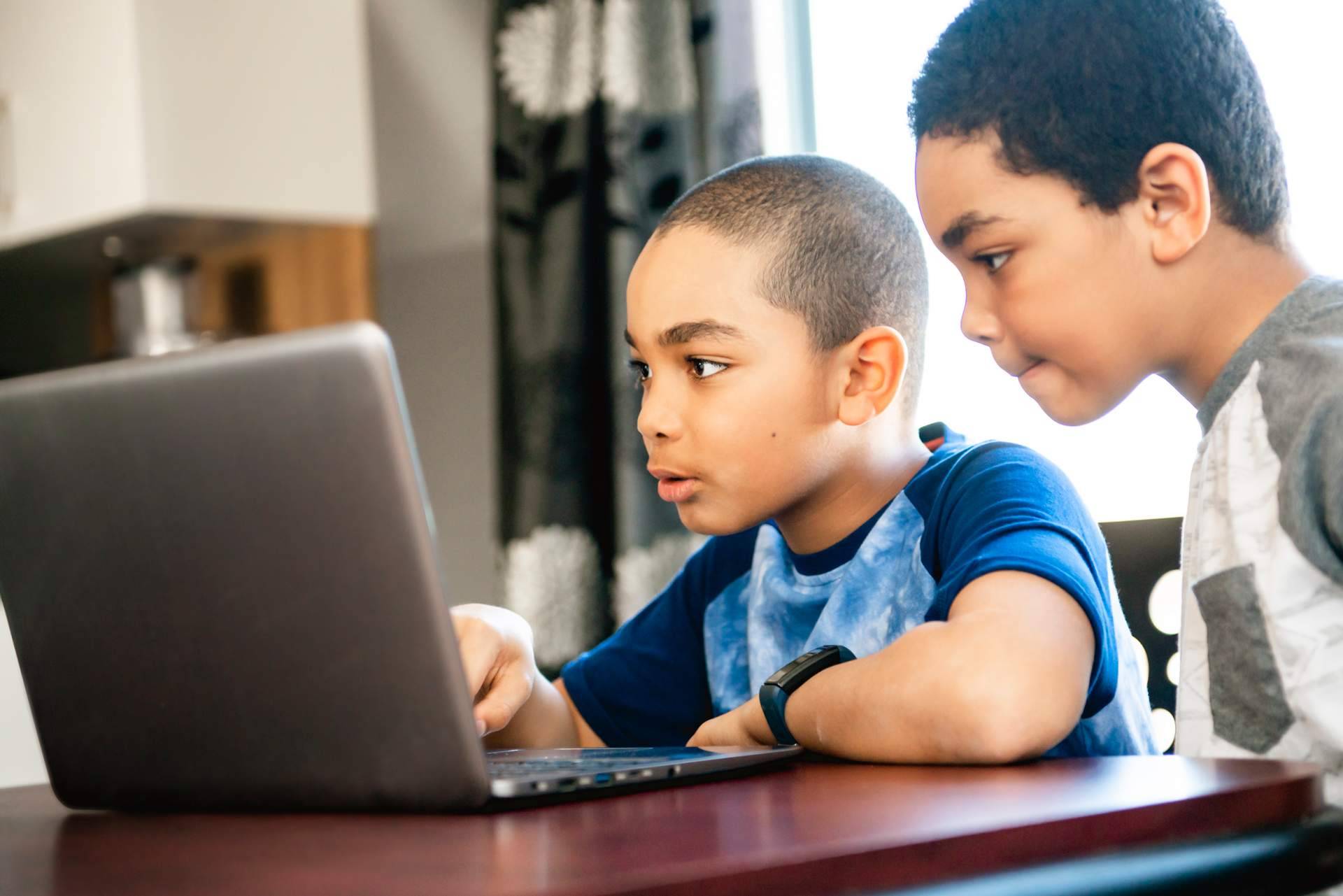 Las clases en formato juego permiten aprender a programar disfrutando