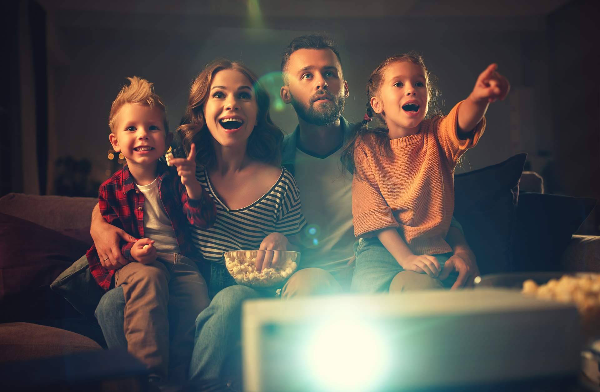 El método para montar un cine en casa con Proyector Pro
