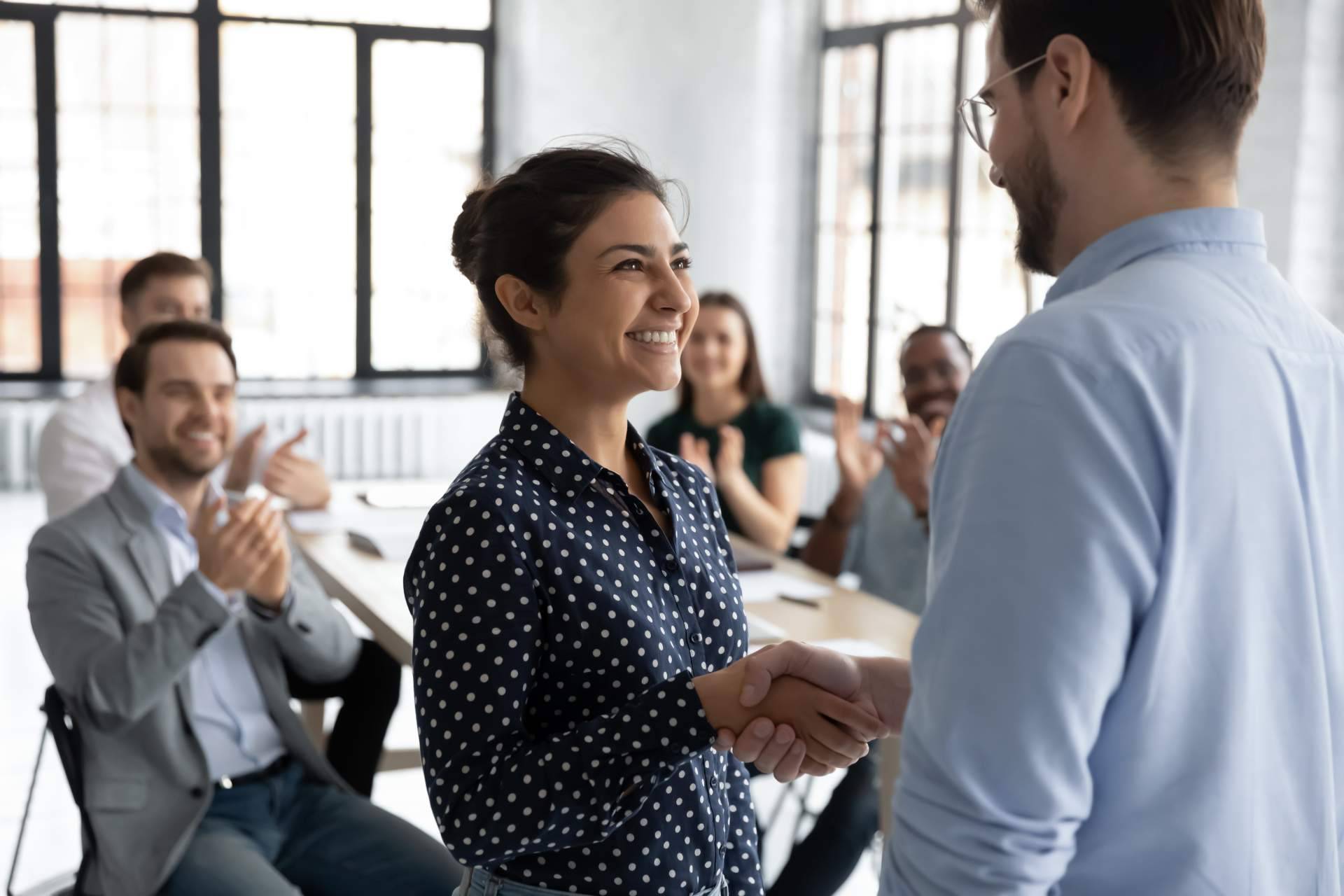 ¿Cuáles son las ventajas de hacer cursos certificados en igualdad para oposiciones?