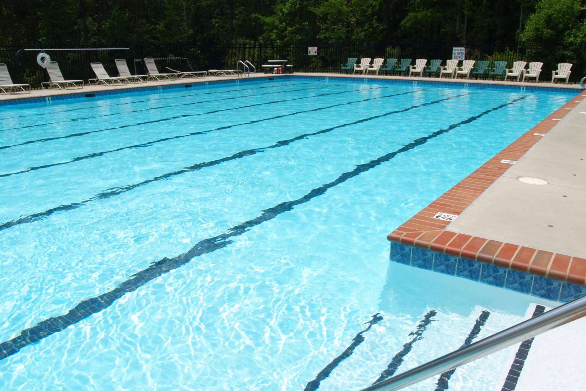Las normas en una propiedad horizontal que dispone de piscinas comunitarias, por Bazán Abogados