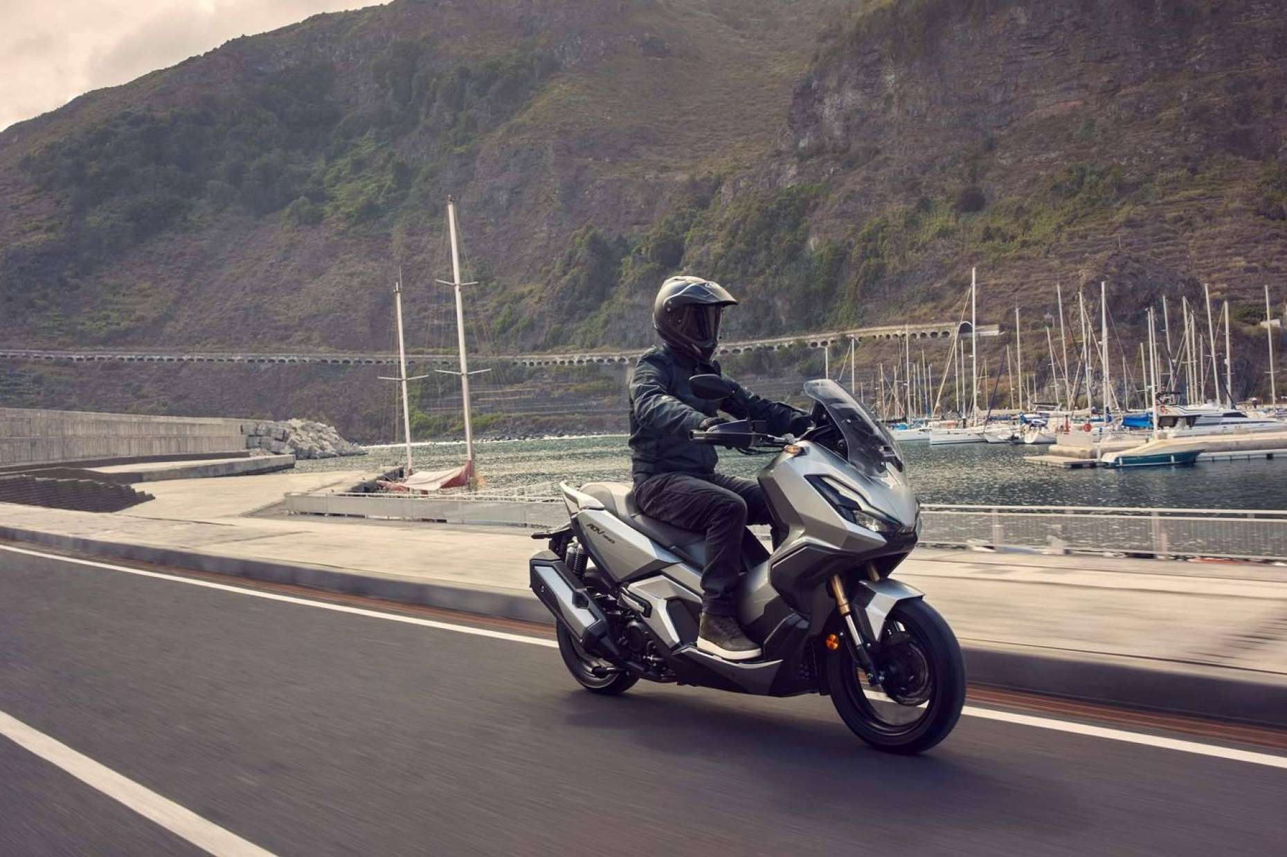 Pruebas de Motos presenta las características de la nueva HONDA ADV 350 2022