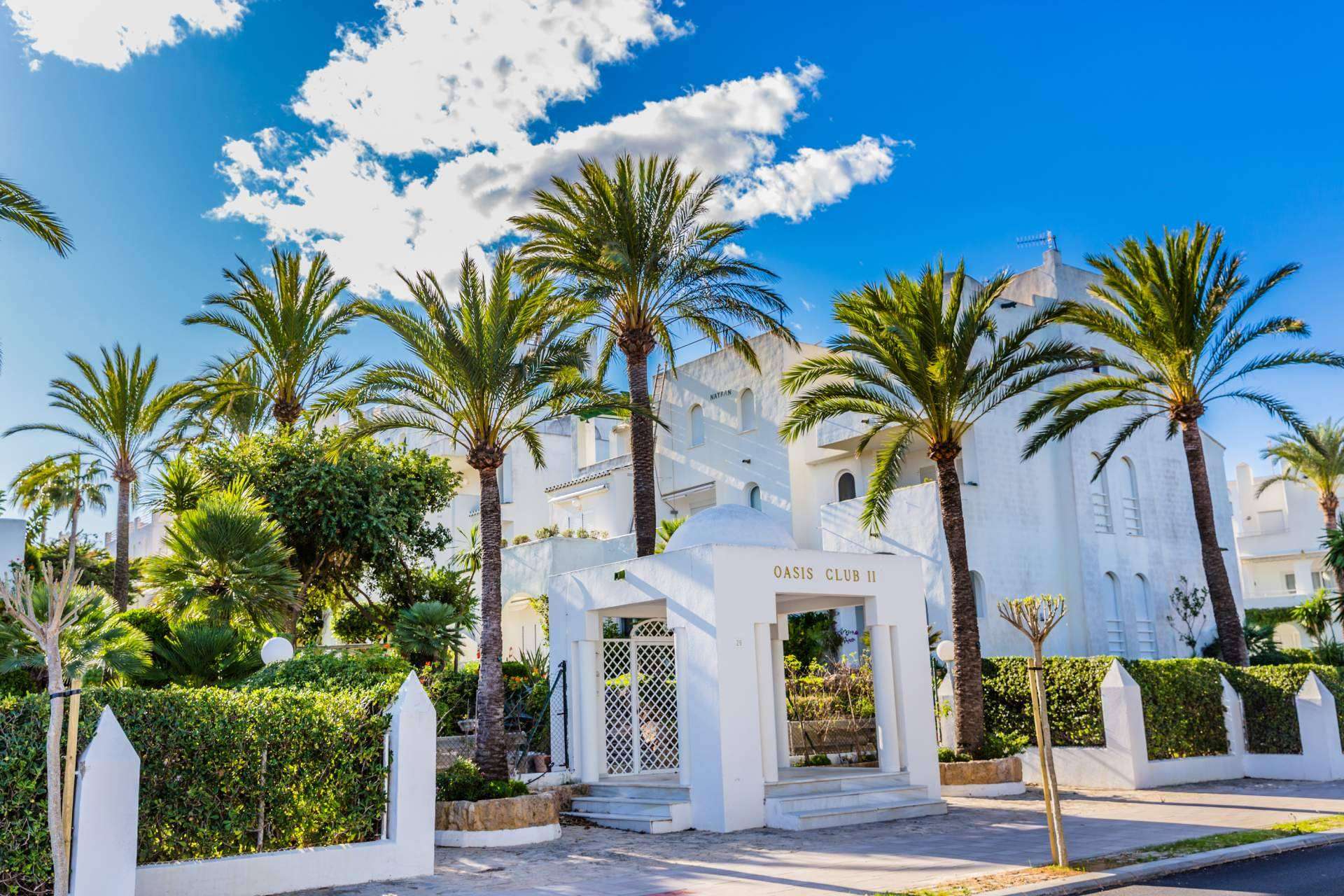 Casas de diferentes estilos para pasar unas vacaciones en Tenerife y Lanzarote, con Rock Rentals