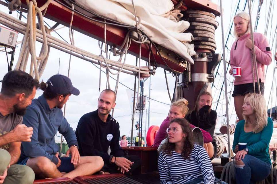 Aprender inglés y español en un velero