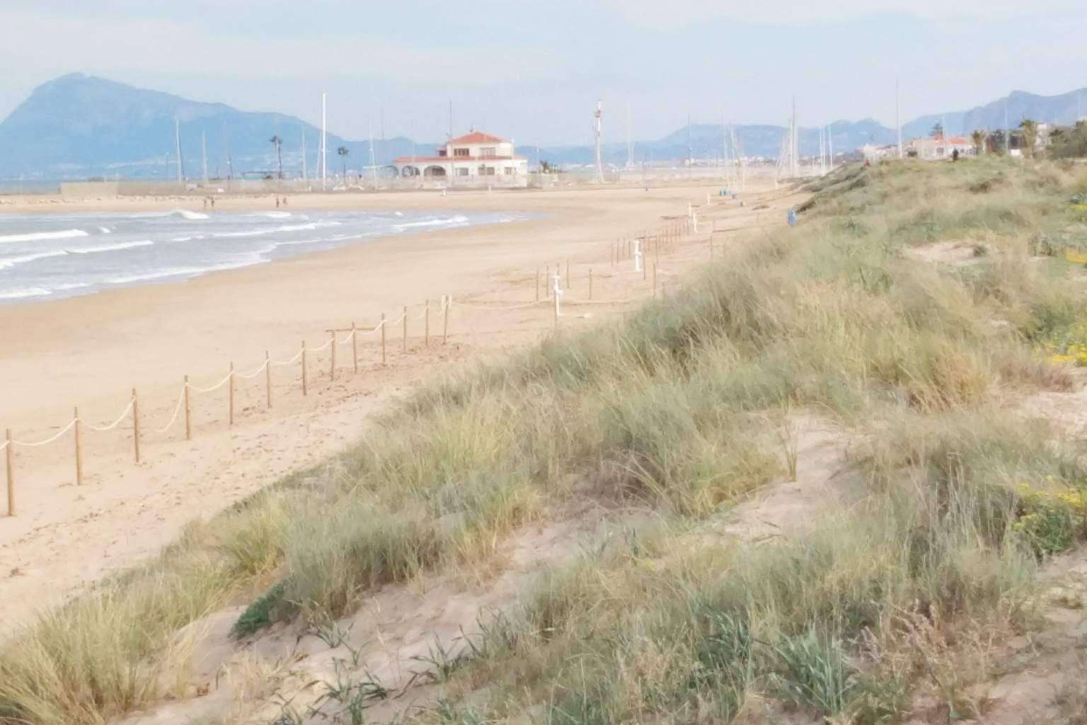 Residencial Olival, Adosado en playa de Oliva (Valencia)