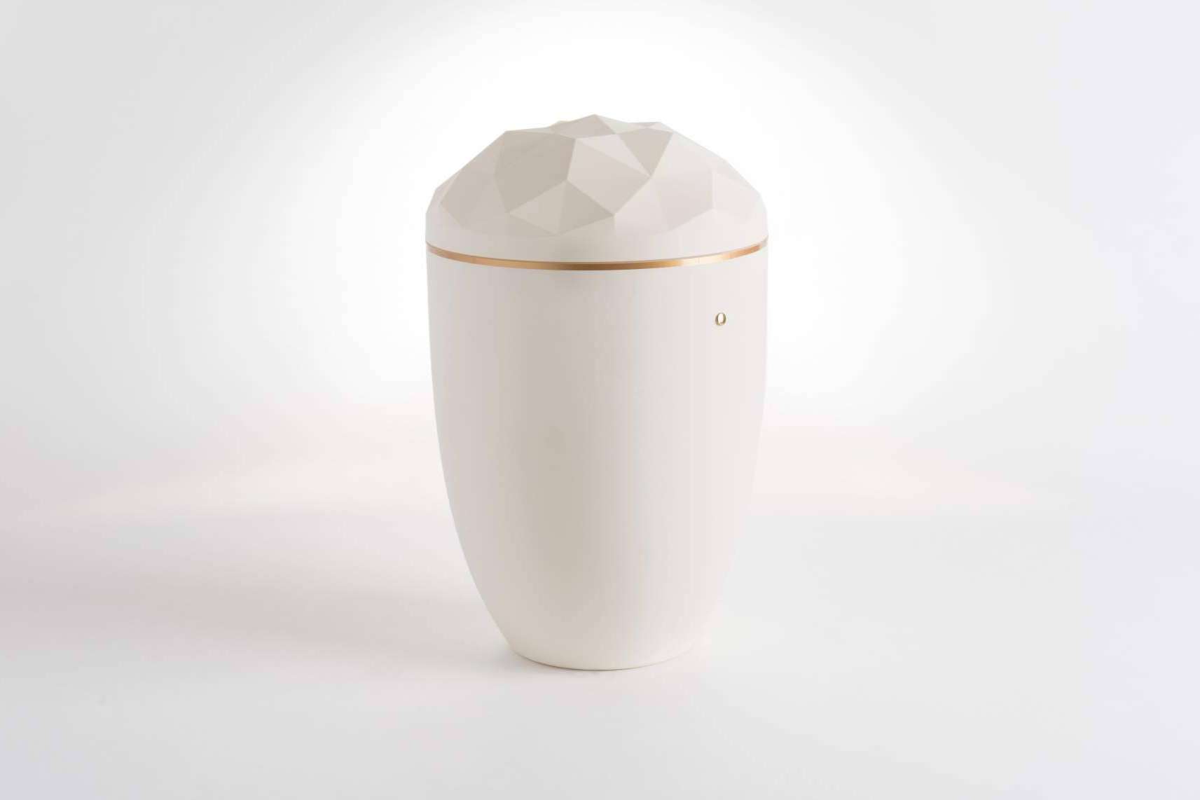 ¿Por qué recurrir a las urnas biodegradables?, por Interfunerarias
