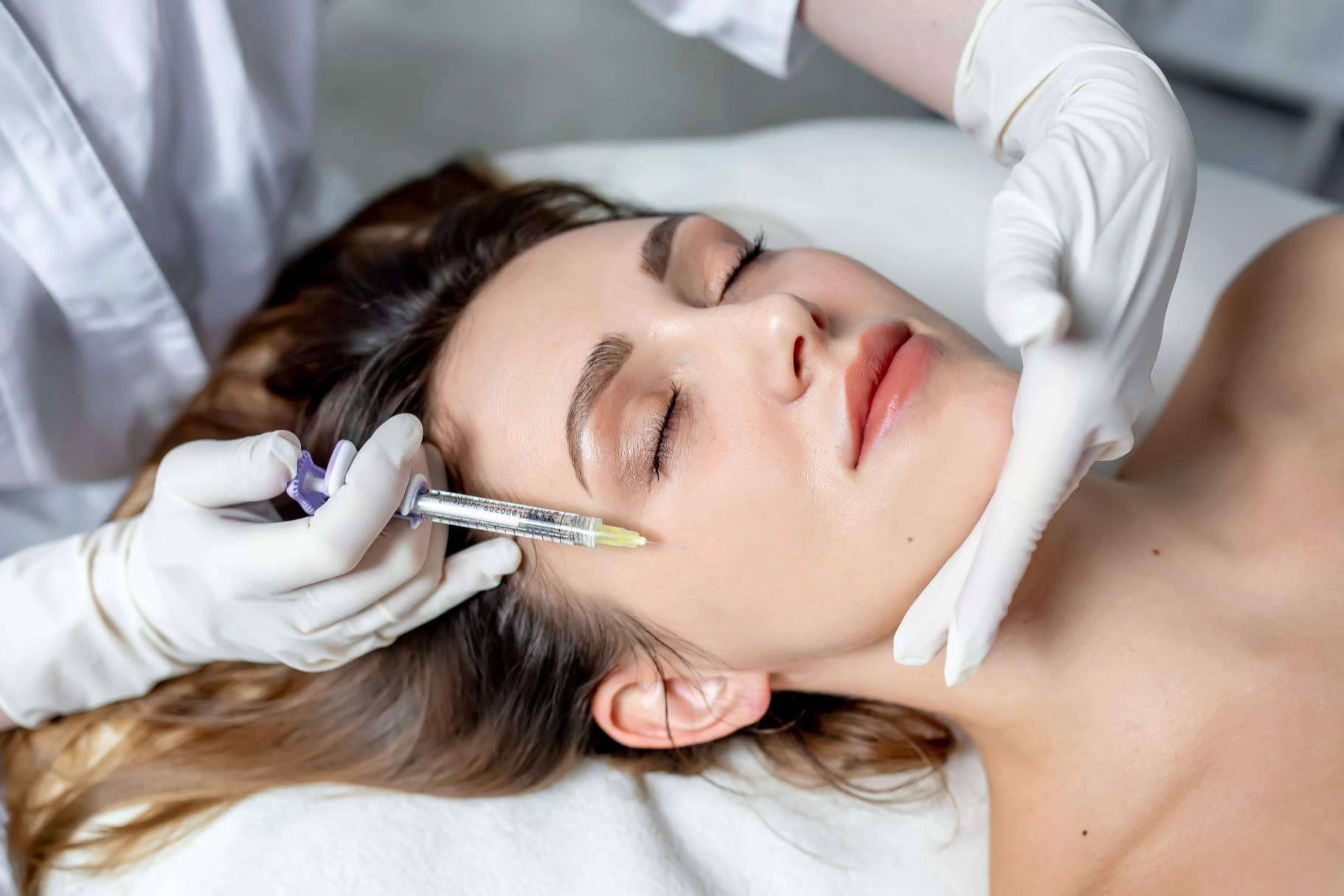 La clínica de medicina estética en Sevilla que dispone de gran cantidad de tratamientos, Model Bell