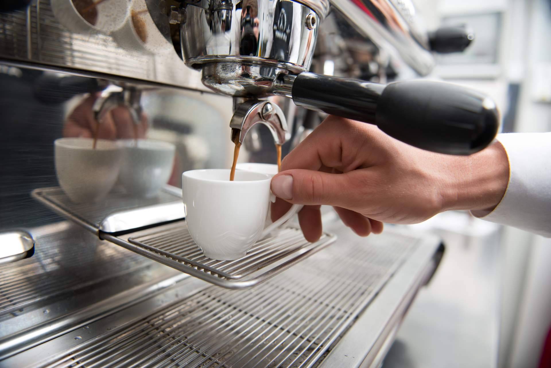 Distintos modelos de cafetera profesional con SERHS Equipments