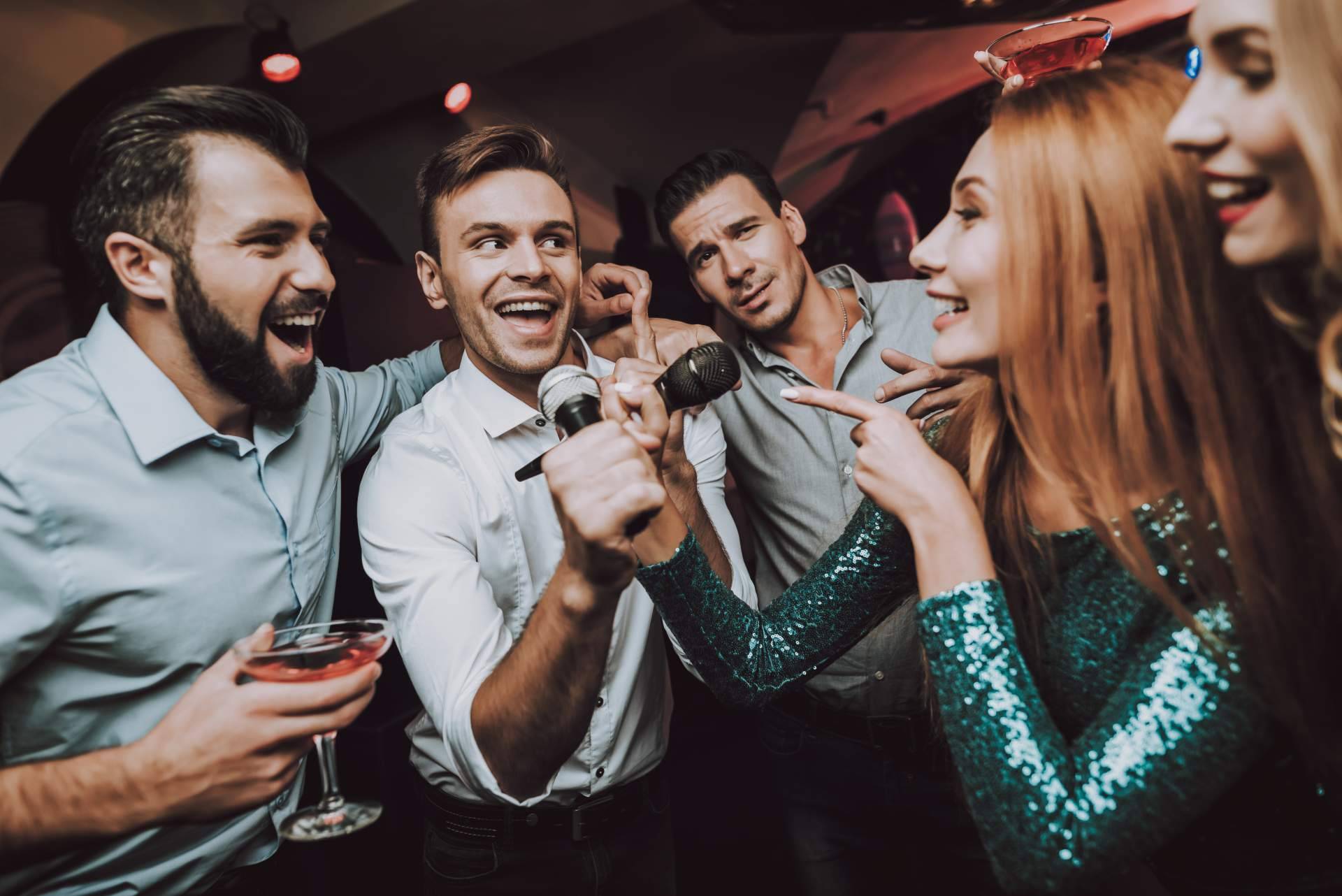 Celebración de eventos para empresas en un ambiente diferente, con Karaoke Katakana