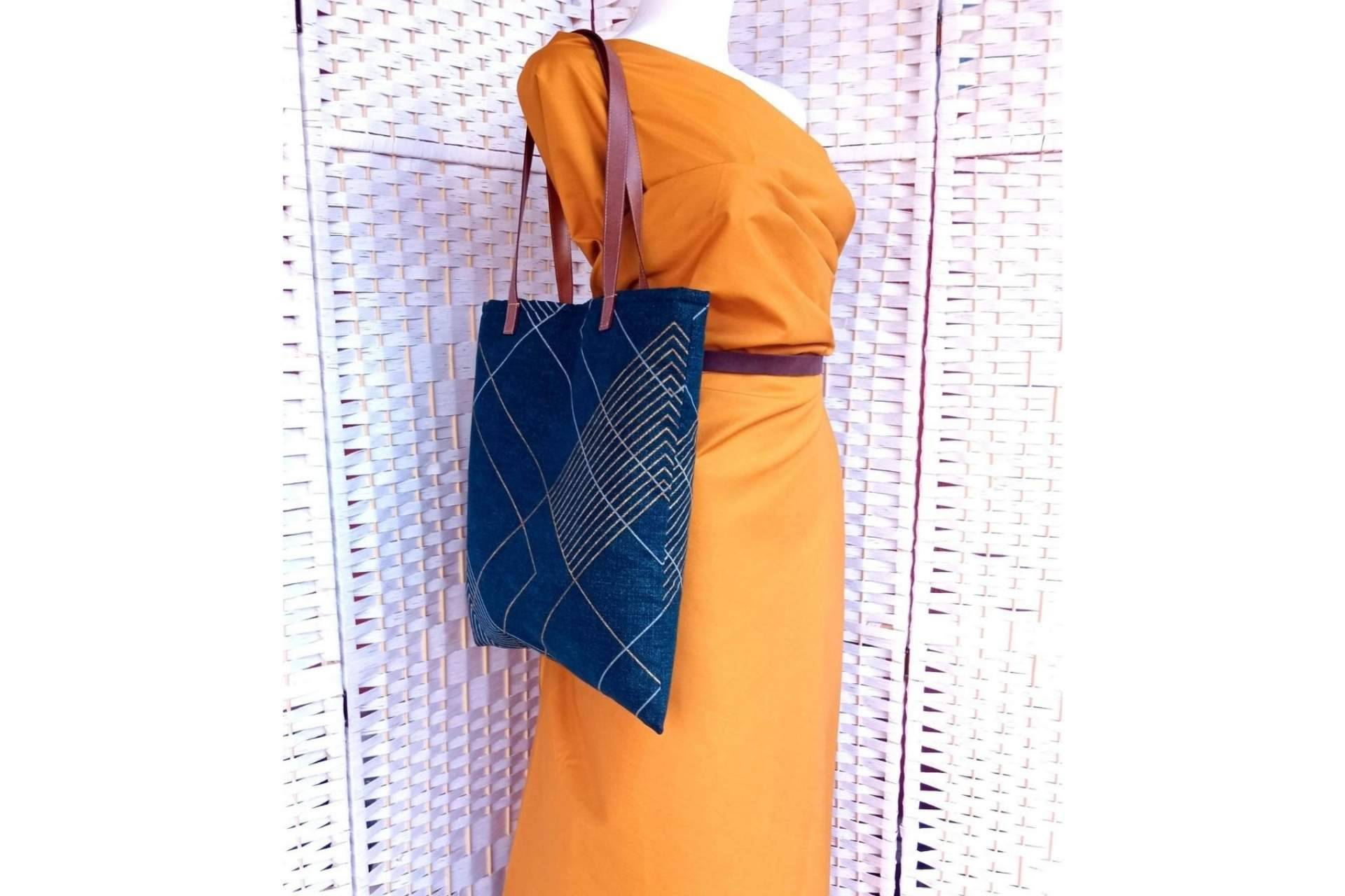 Diseños originales y exclusivos de tote bags para marcar la diferencia, con Inirt Atelier