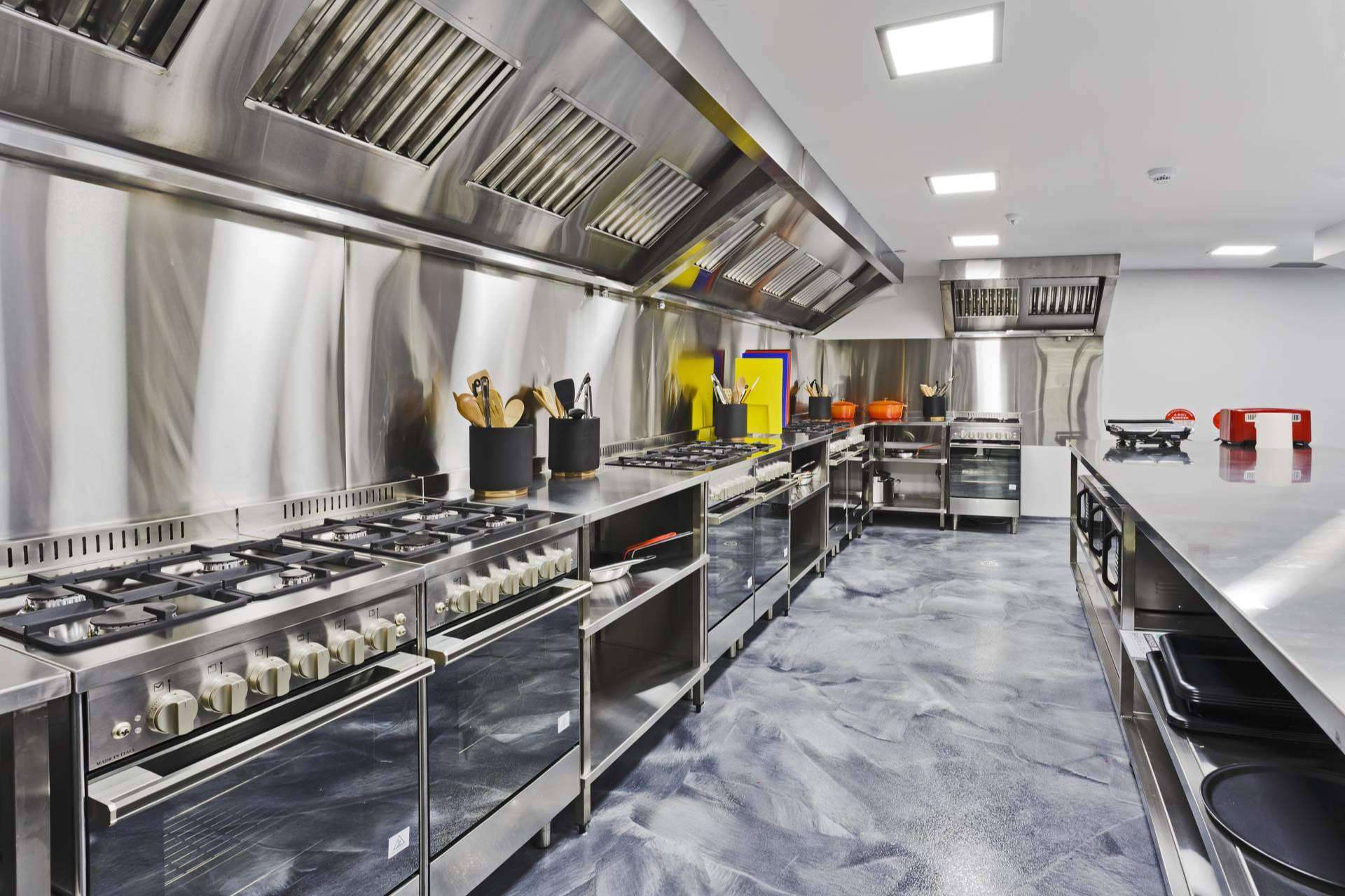 Auxihostelería brinda soporte para montar una cocina en un restaurante