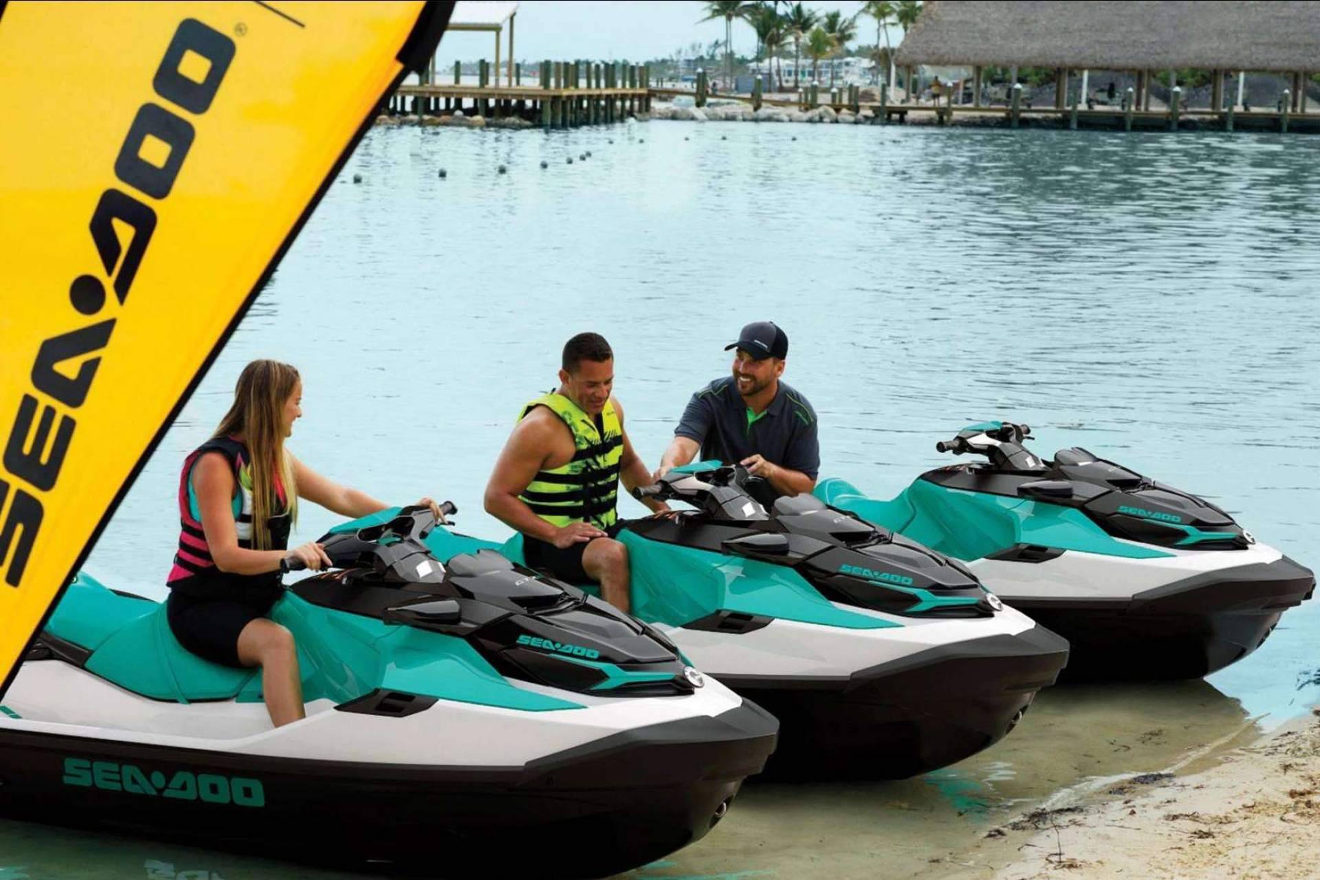 ¿Qué ofrece el servicio de alquiler de motos de agua en Valencia de Rentjetskivalencia.com?