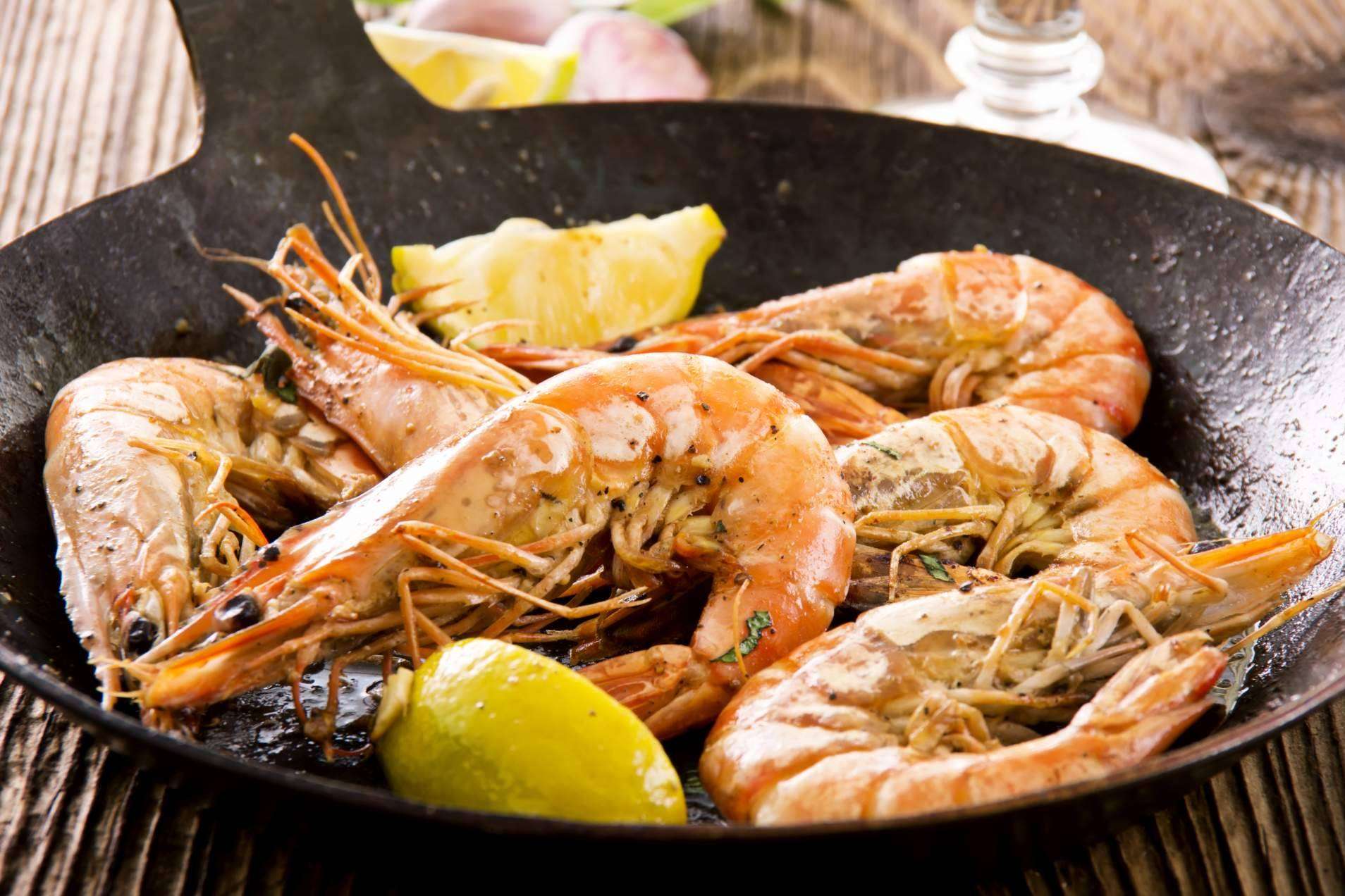Casa Ricardo, un restaurante en Madrid que dispone de bacalao al pil pil y gambas a la plancha