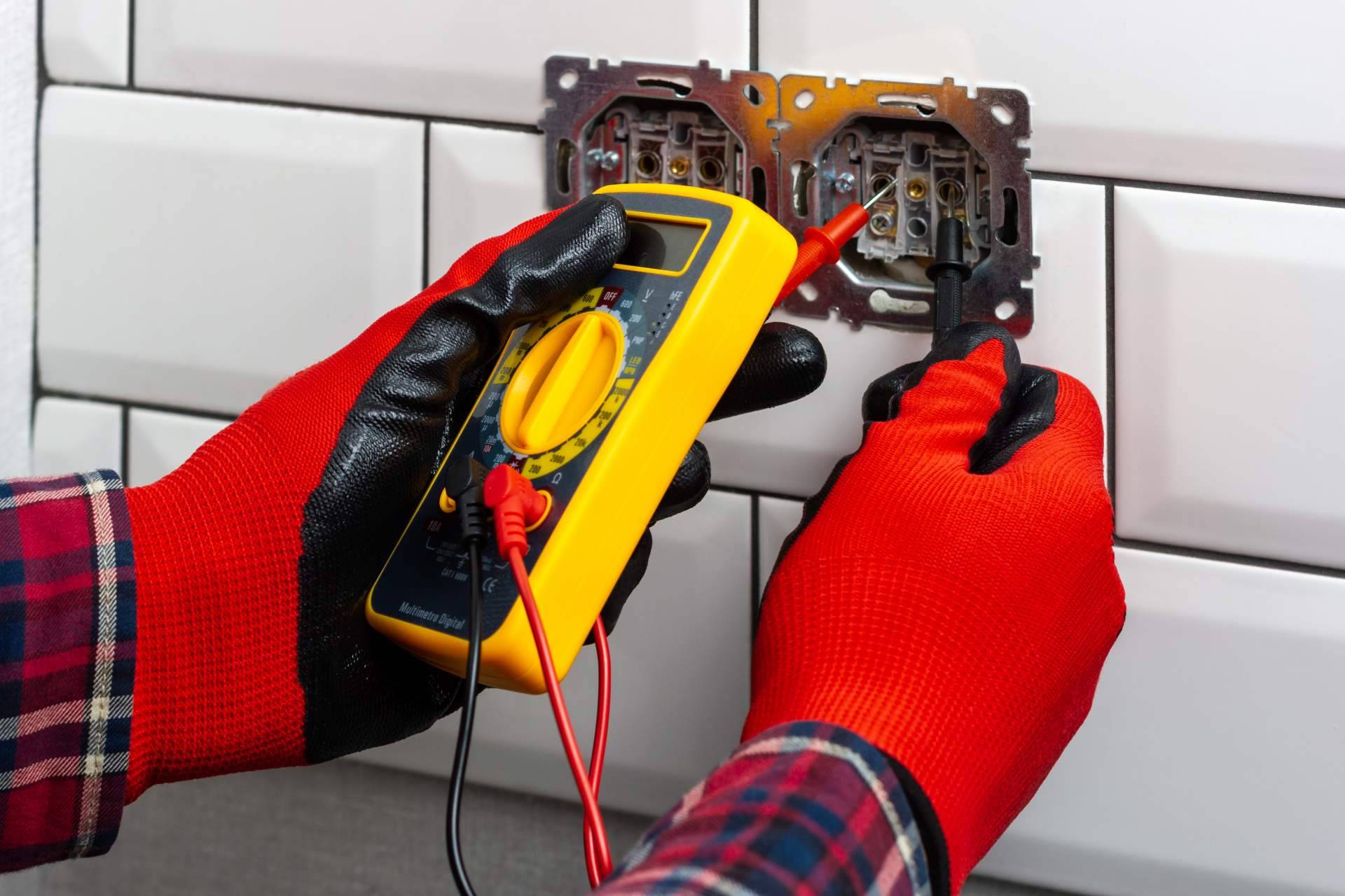 Cadenza Electric distribuye material eléctrico de Schneider Electric