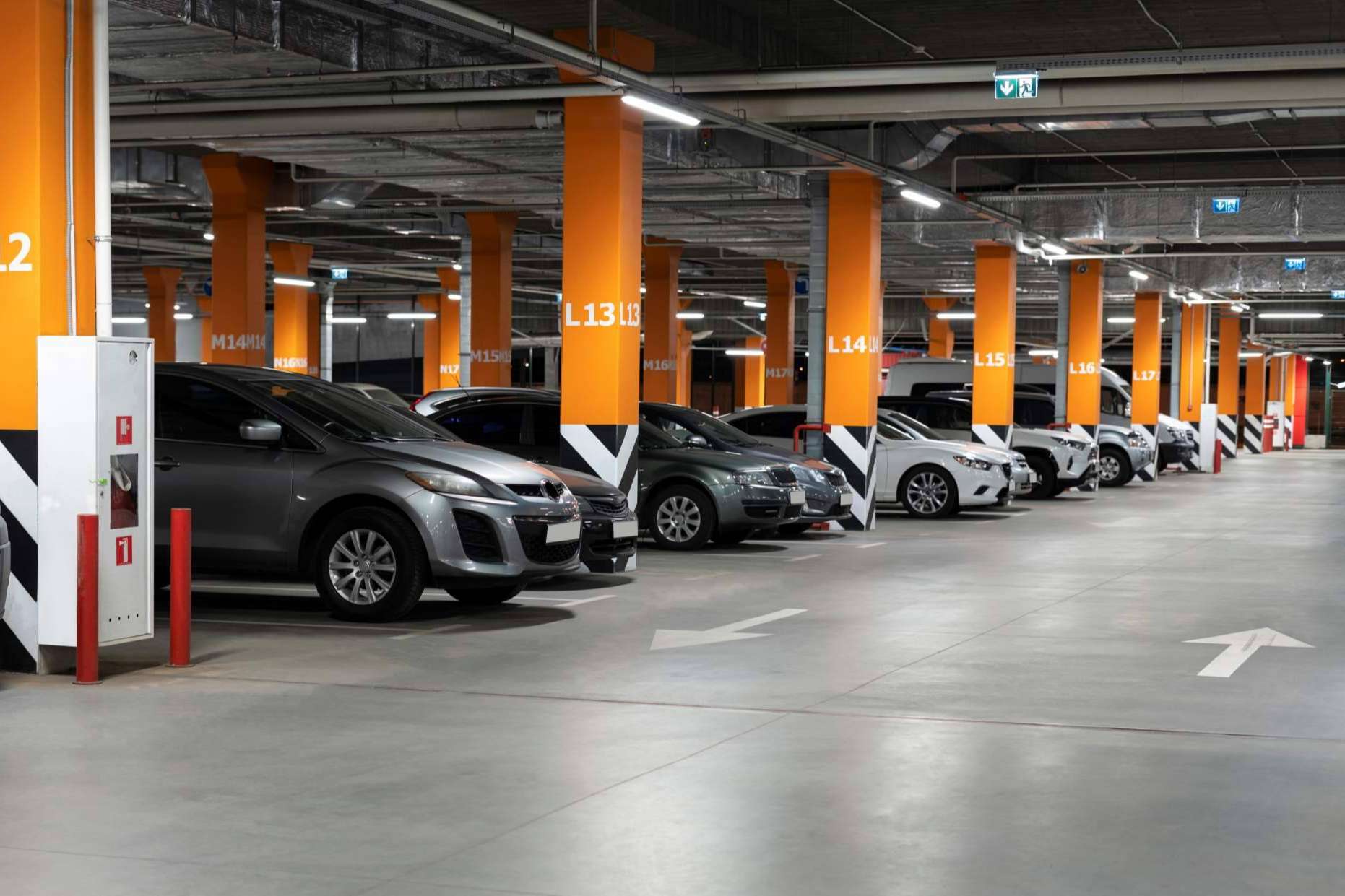 Todo sobre el alquiler, compra y venta de plaza de garaje entre particulares, con Parkings y Garajes
