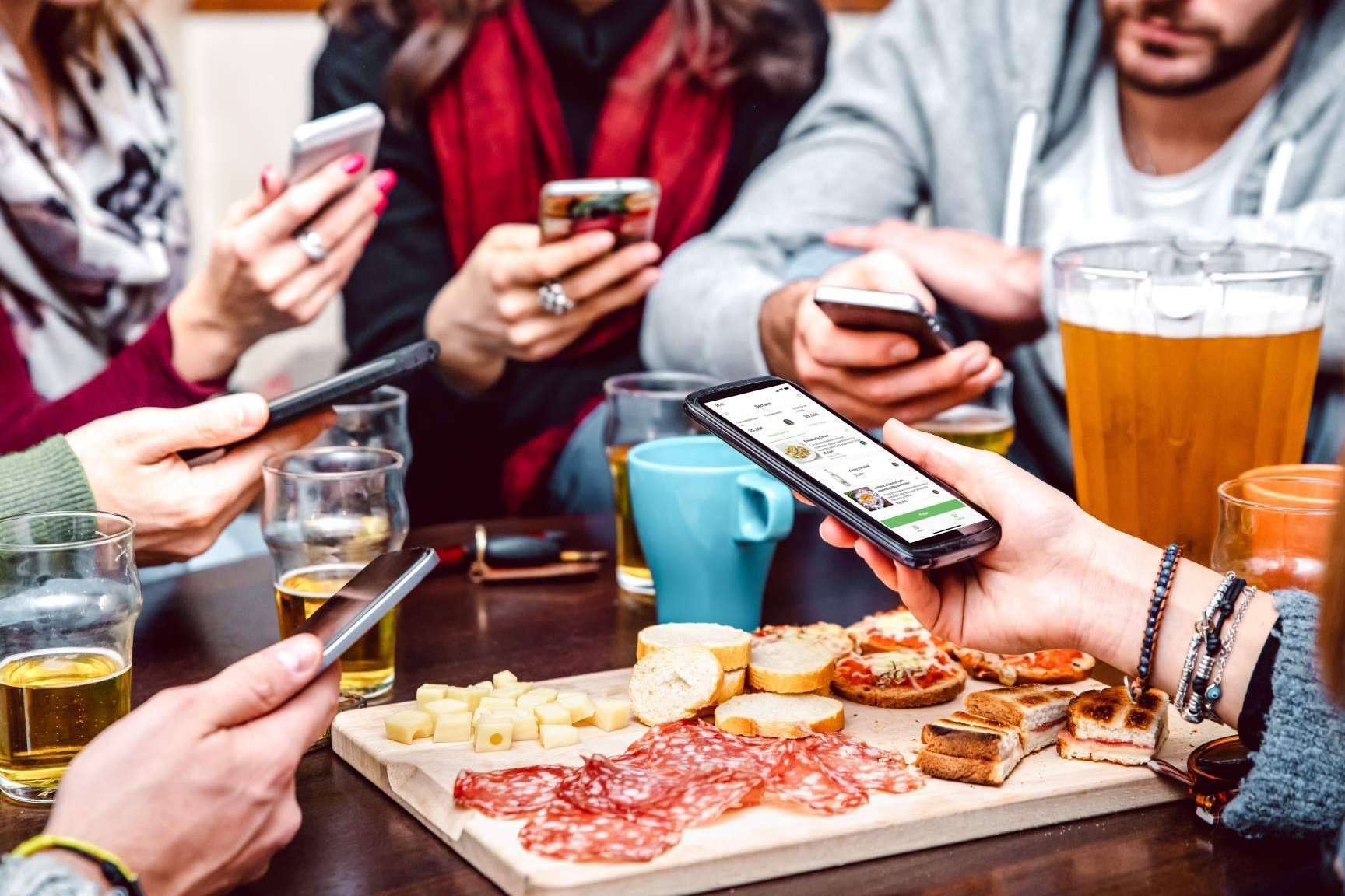 Las ventajas de una carta digital con Order In, pedir y pagar desde el móvil ya es posible