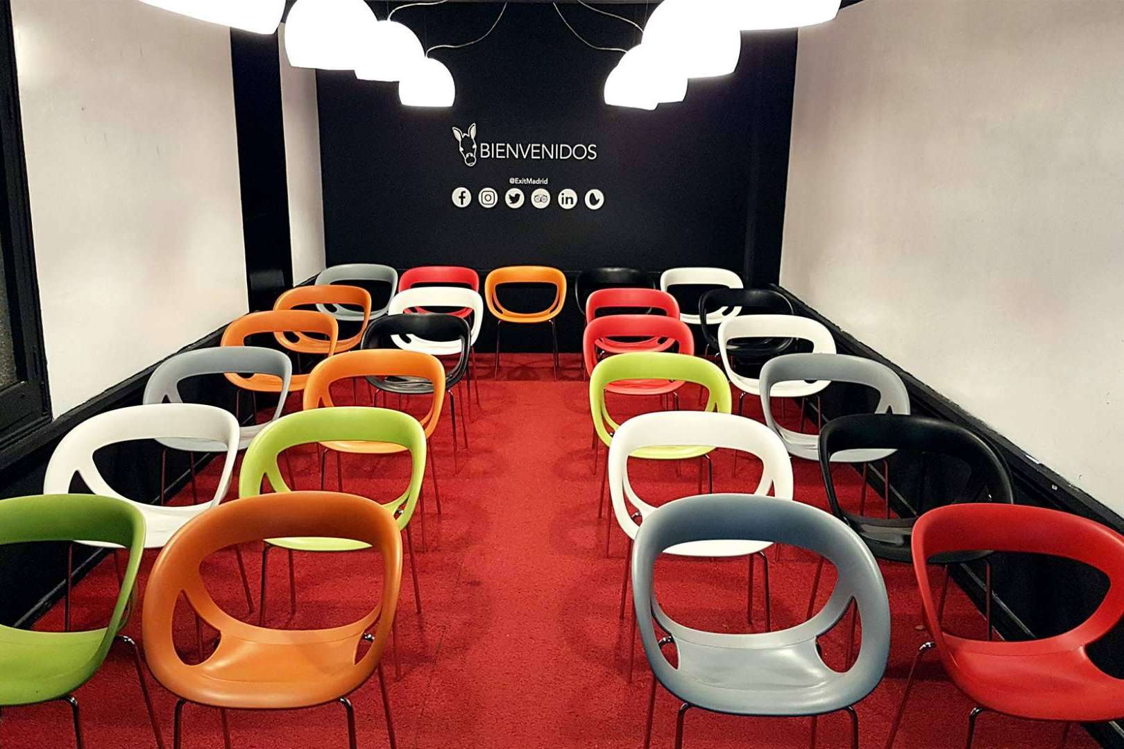 Hacer team building en Madrid mediante los juegos de escape de EXIT® Madrid