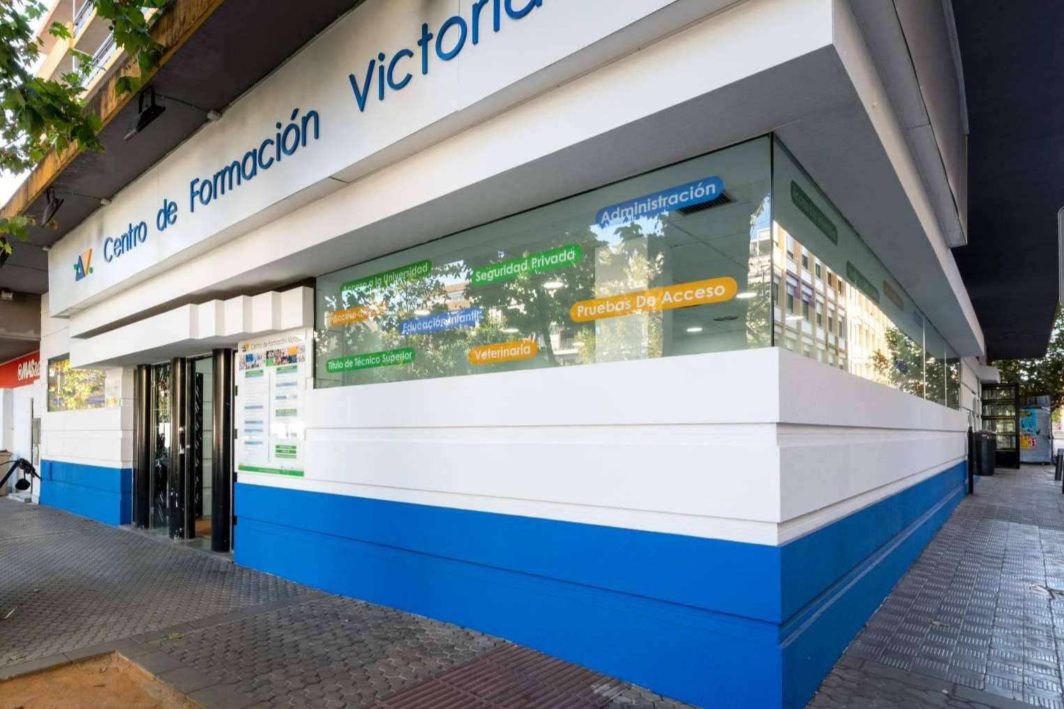 Trabajar con animales como auxiliar veterinaria, con Victoriaformación.es