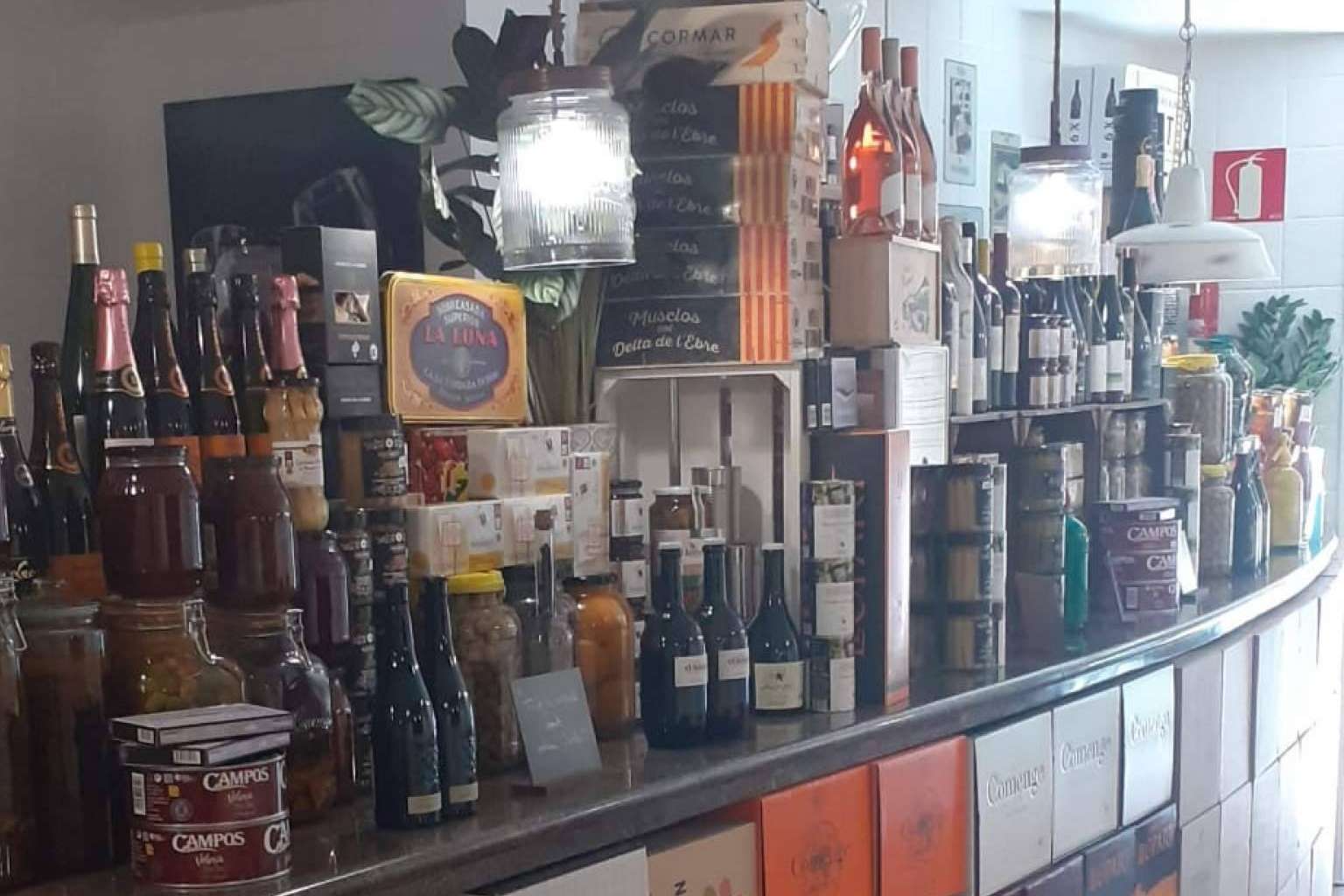 El restaurante que apuesta por los vinos ecológicos y la comida de proximidad, Vins i tapes Galileu