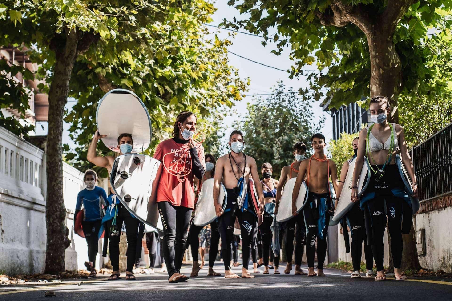 Family Surfers - Surfcamp Las Dunas, el destino de moda entre los más jóvenes