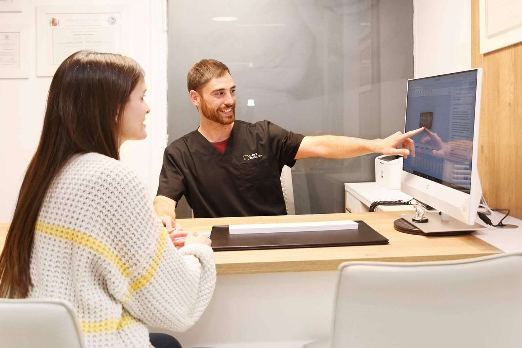 ¿Cuáles son las ventajas de la ortodoncia invisible en Barcelona?, por Clínica Dental Rob