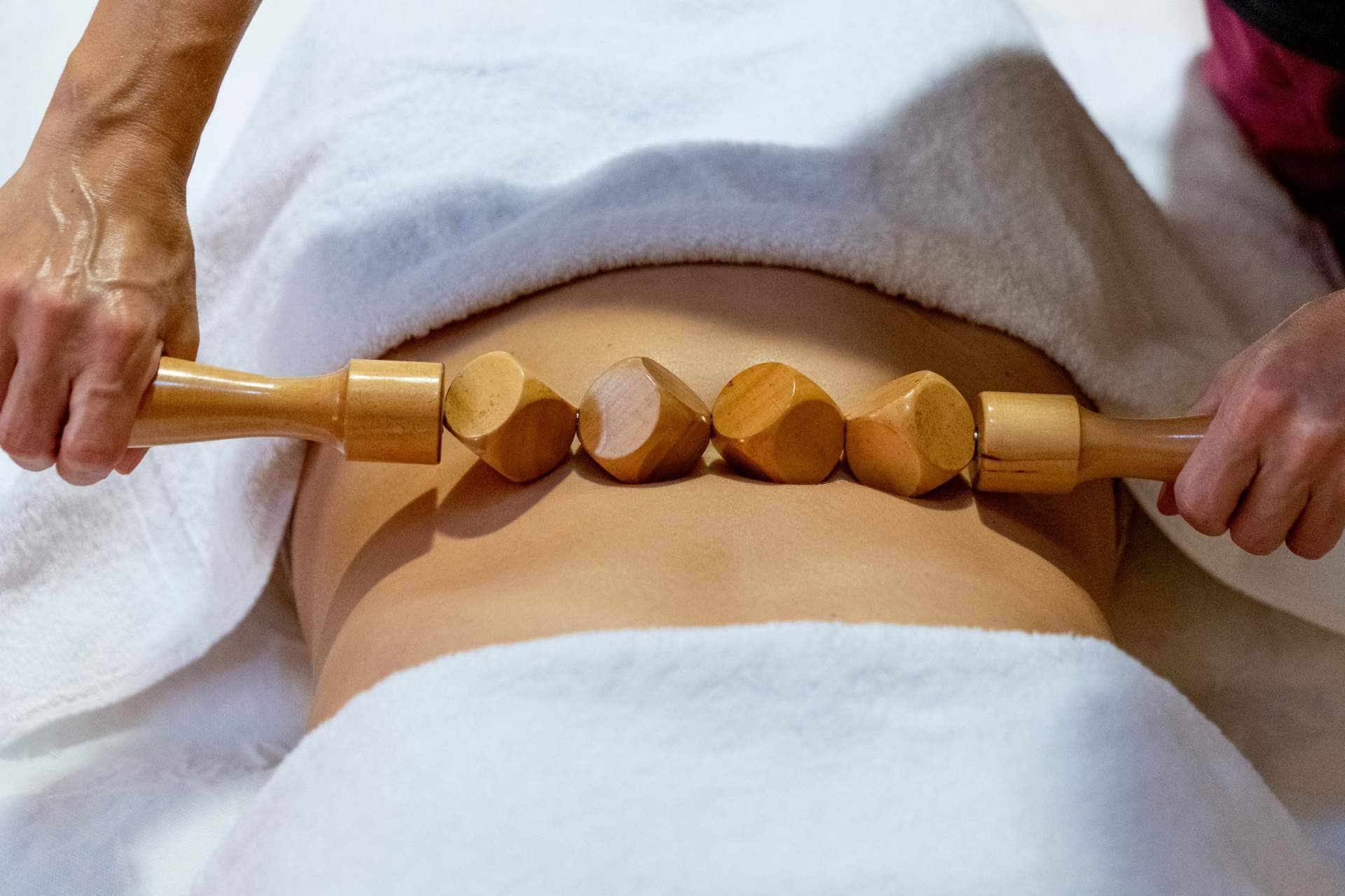 Cursos de terapias alternativas y estética natural con bolsa de trabajo
