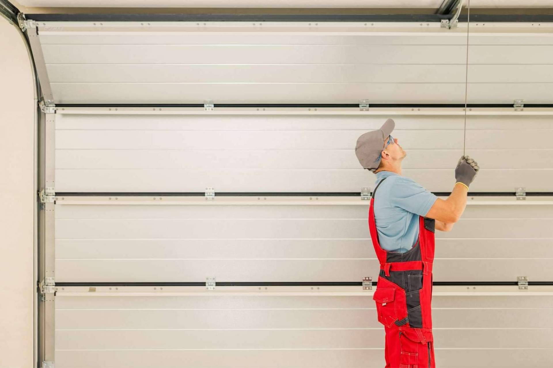 En Ciaper son especialistas en puertas de garaje automáticas en Asturias