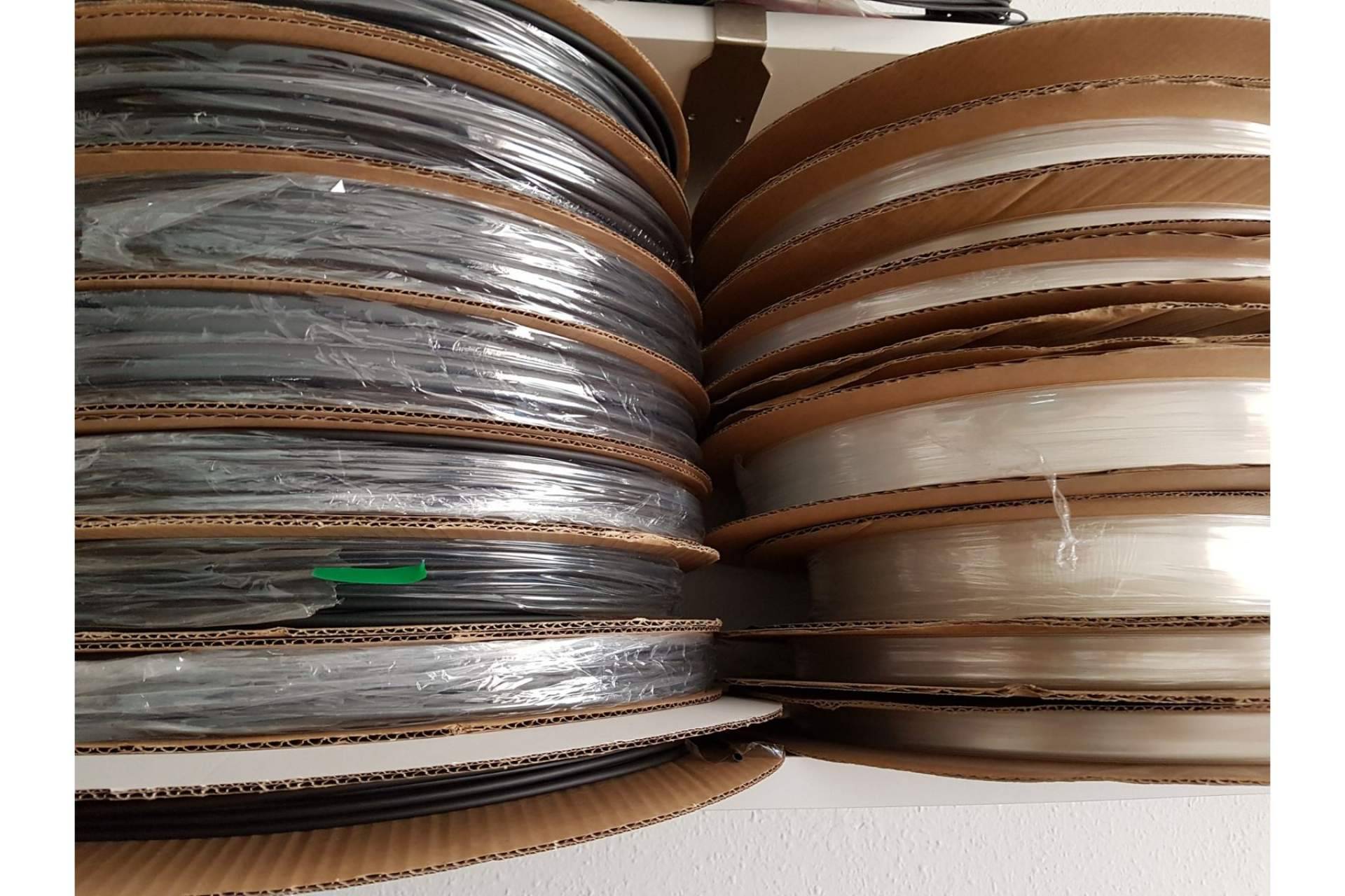 Tubo termorretráctil de plástico para el aislamiento y protección de pletinas, por Tubo Termoretractil
