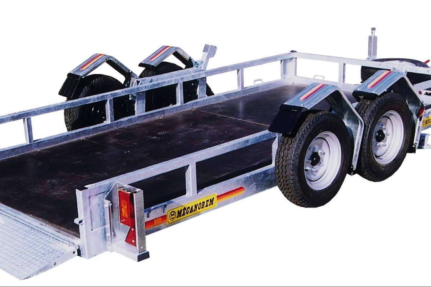 Buscoremolque acerca de los aspectos a considerar en el momento de comprar un remolque portacoches