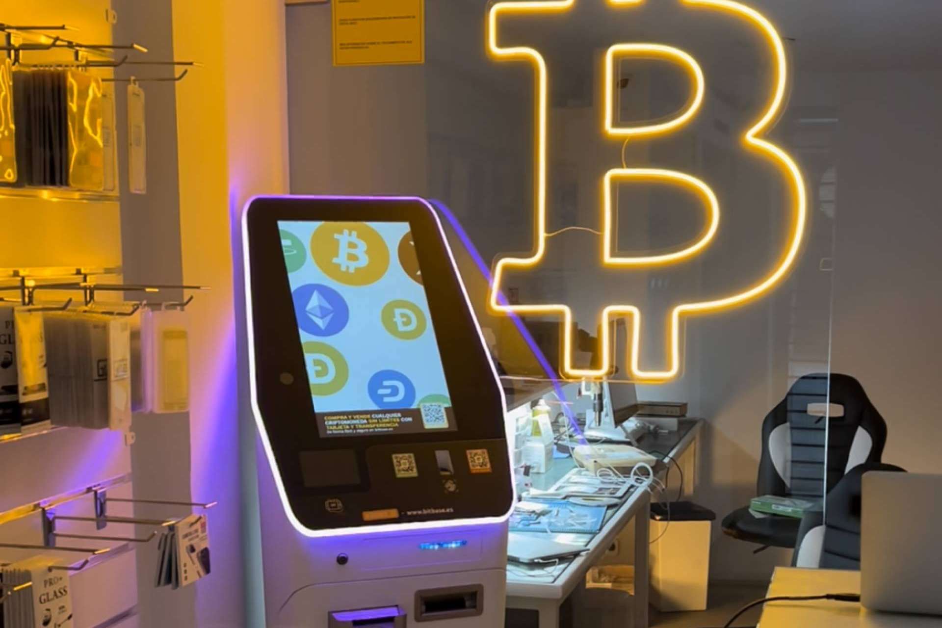 La tienda que cuenta con un cajero de criptomonedas en Córdoba, Reparación iPhone Córdoba