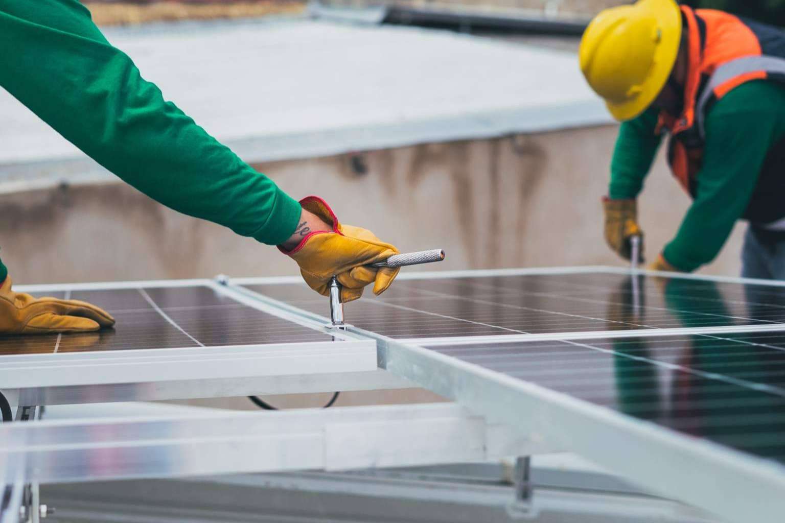 Ahorrar hasta un 70 % en la factura de la luz de la mano de Sol Valencia
