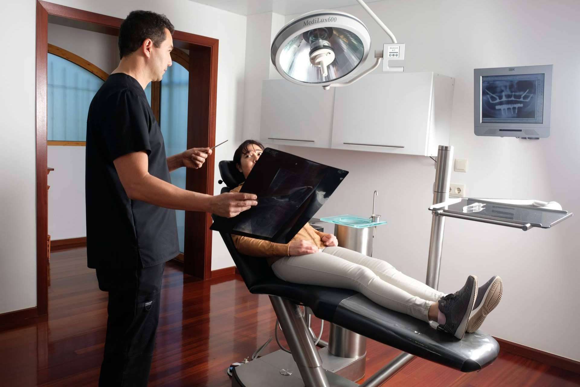 Tratamientos de implantes exitosos de la mano del Dr. Llistosella