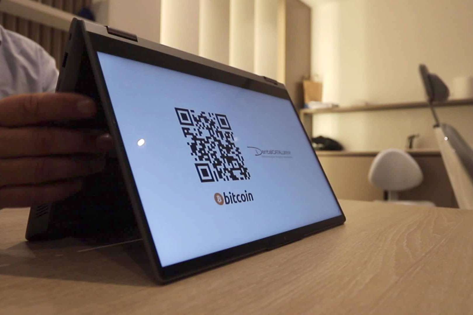 El grupo de clínicas dentales que acepta Bitcoin, Dental Catalunya