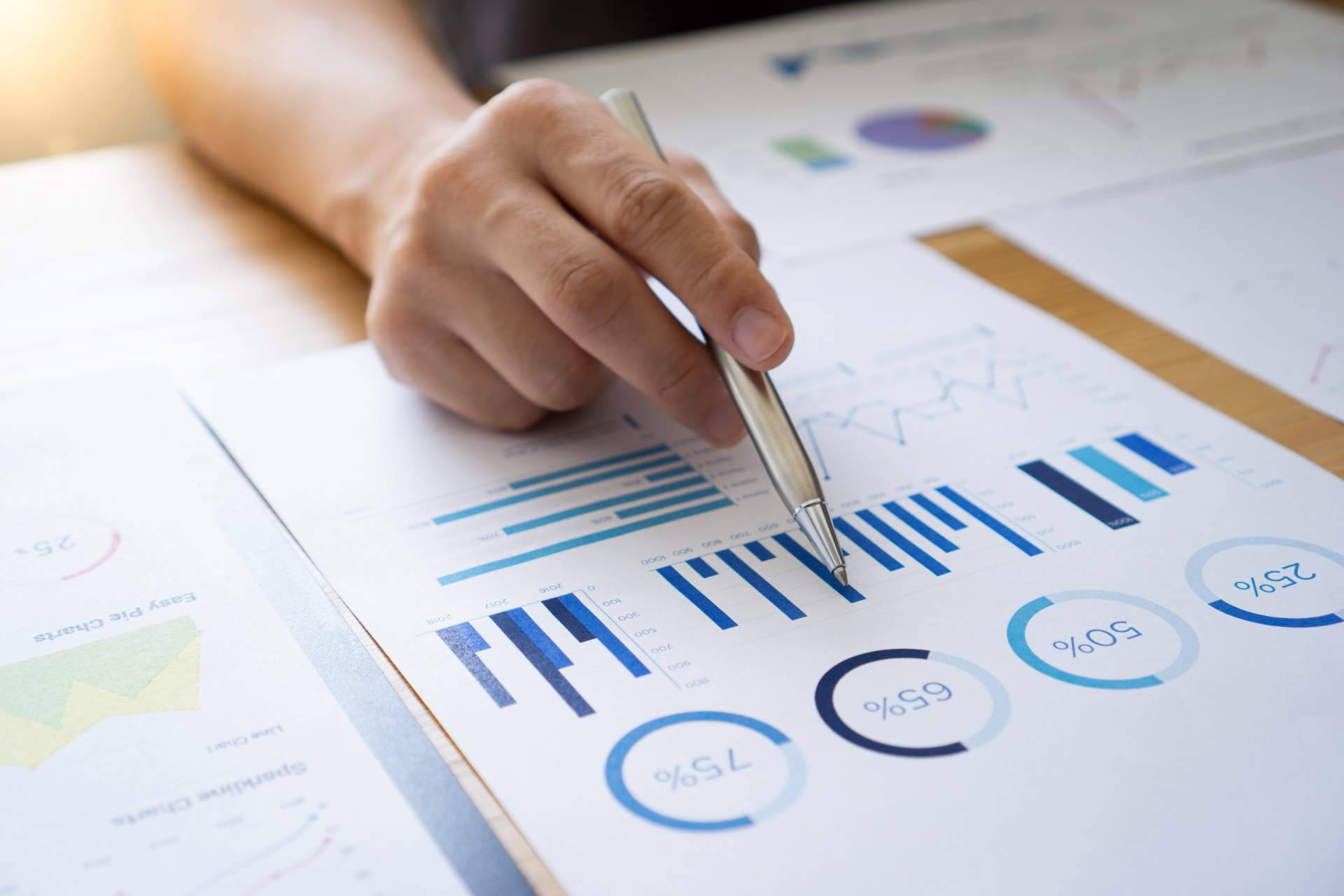 ¿En qué consiste el análisis de inversiones de eValora?