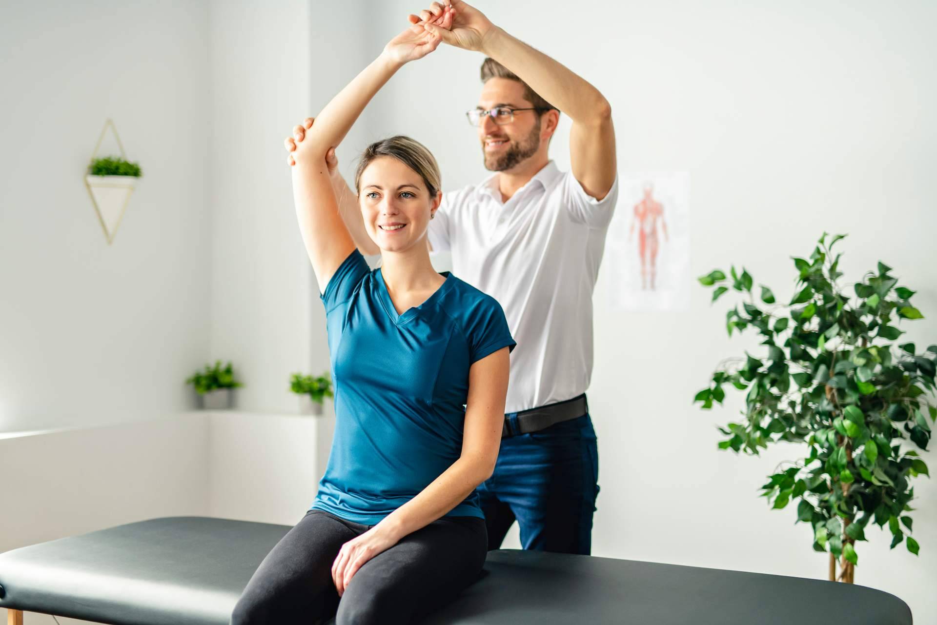 Atrosis, hernias discales, piernas cansadas, problemas vasculares o tendinitis, ¿cuáles son las causas y qué tratamientos hay?