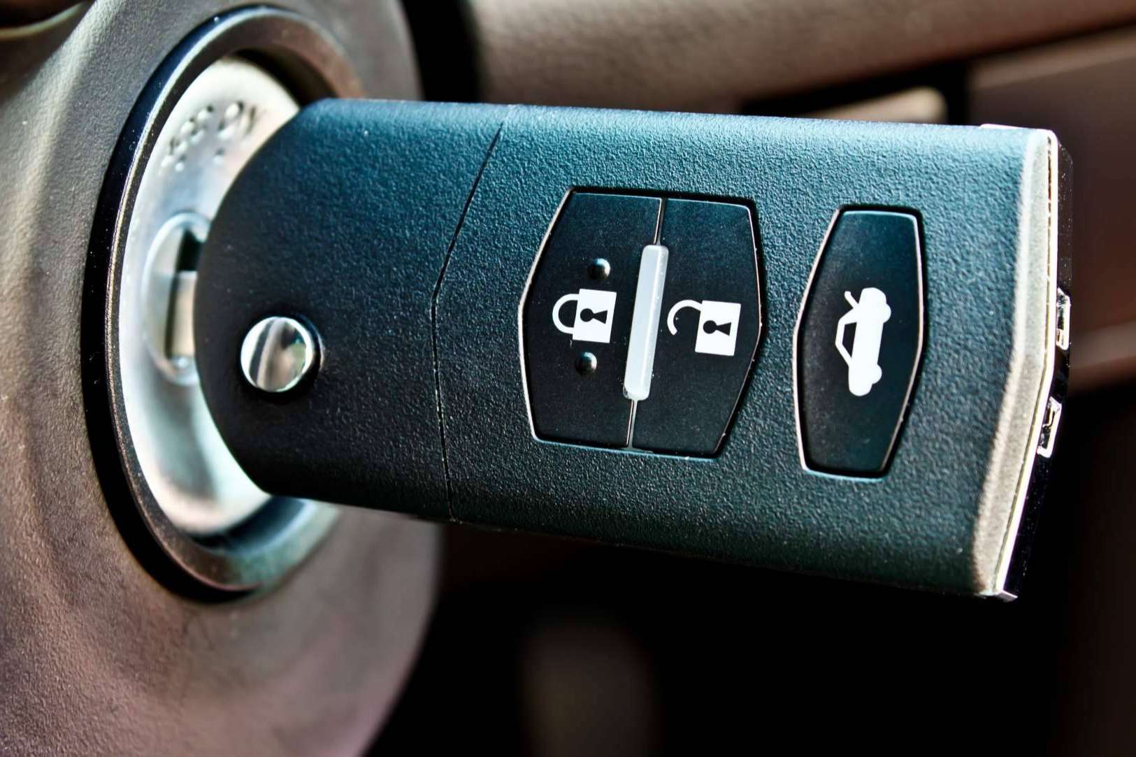 Las soluciones de EGINER en casos de pérdida total de llaves de coches