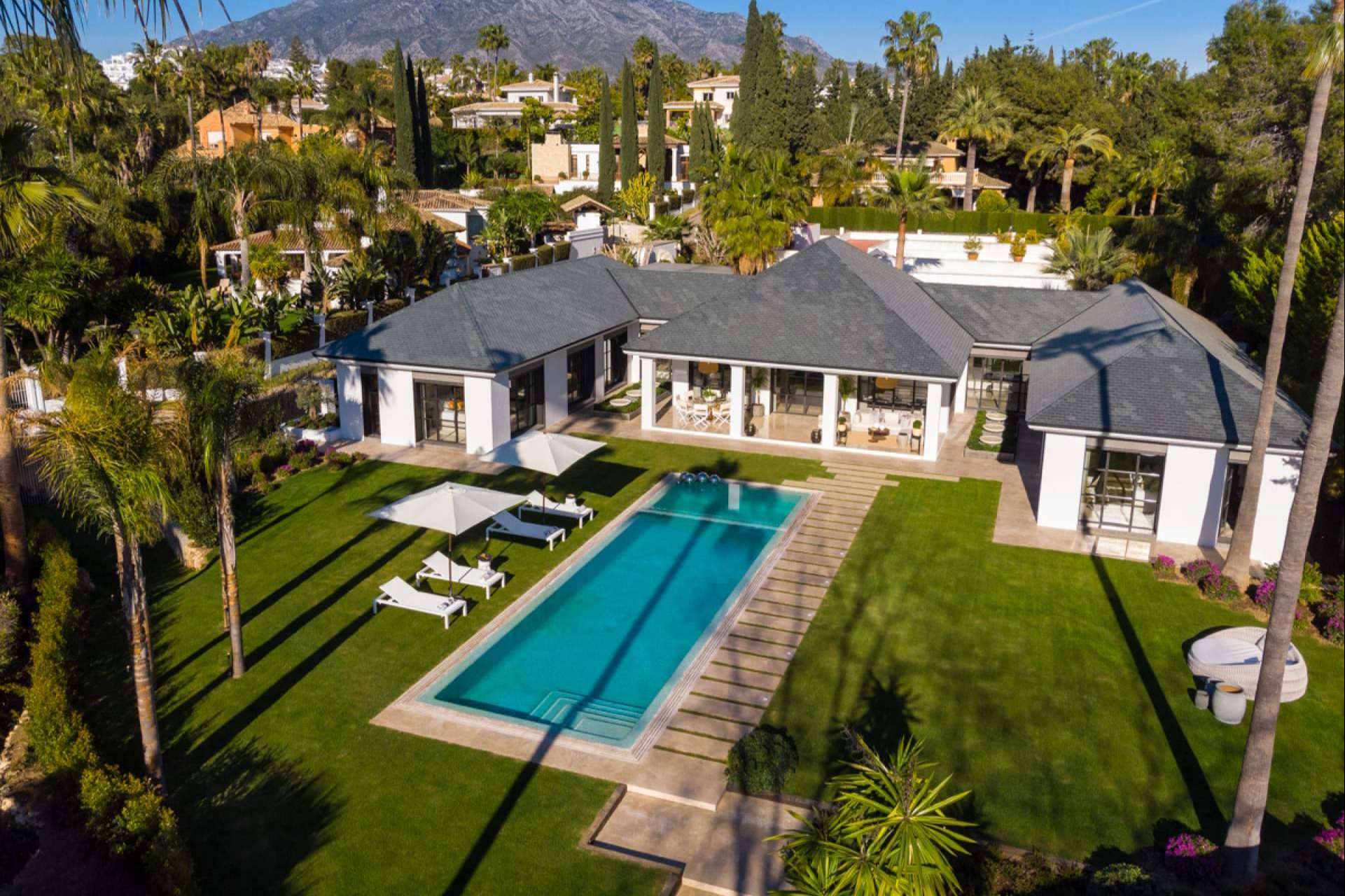 Zeuthen & Company explica cómo generar impacto en el valor de villas de lujo en Marbella