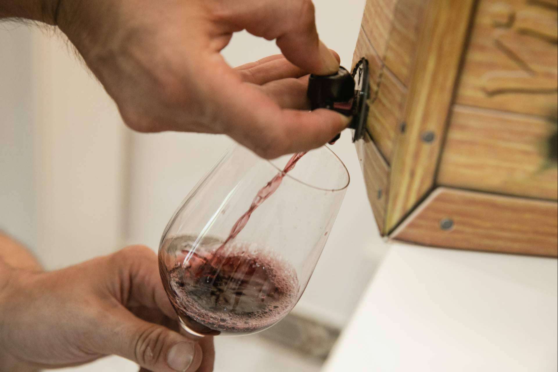 ¿Qué ventajas tiene el vino en Bag in Box de Vinoenbox?