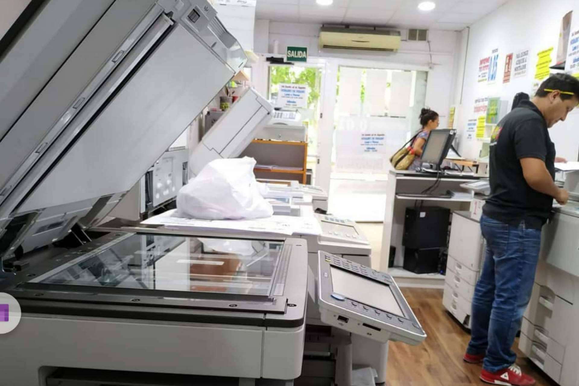 Fotocopia Barata ofrece un servicio dedicado a estudiantes, empresas, particulares