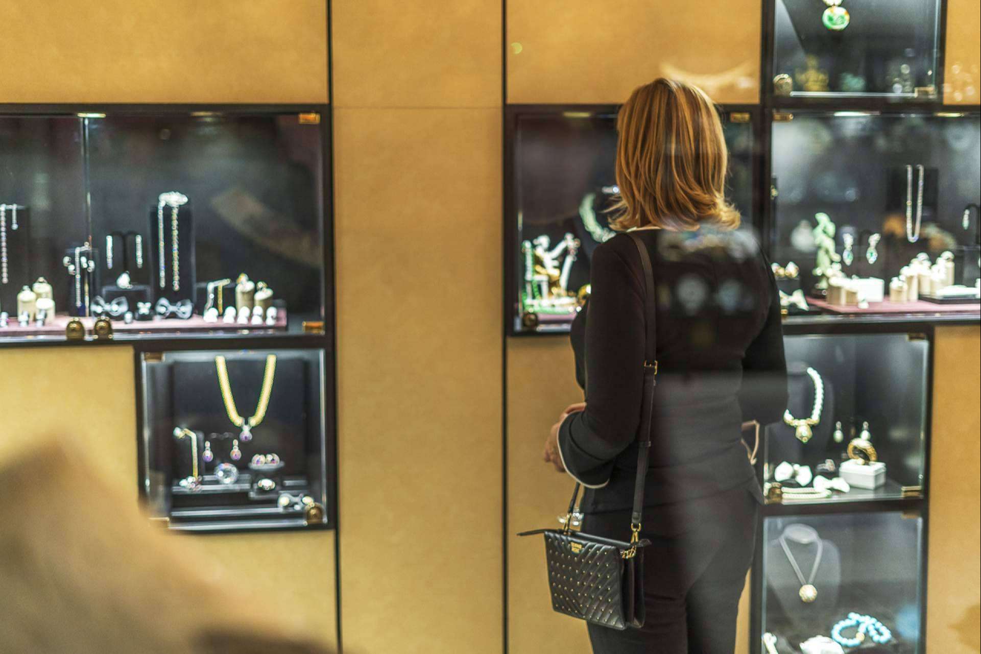 Las subastas de joyas son de las subastas más frecuentes en Subastas Darley
