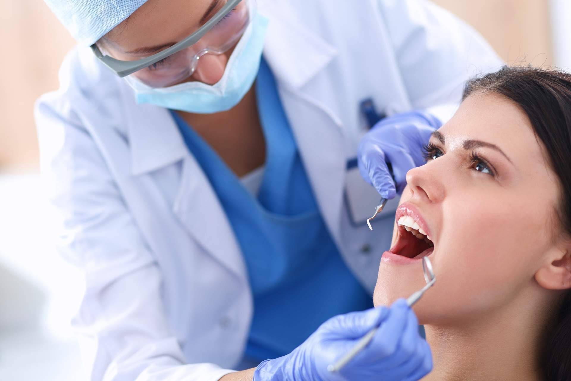 ¿Qué tratamientos bucodentales ofrece la clínica dental de Chamartín?