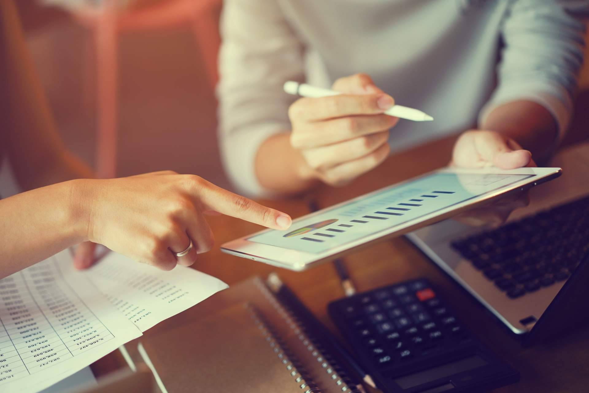 Para las empresas del sector B2B, el marketing industrial es fundamental,  según BCM Marketing