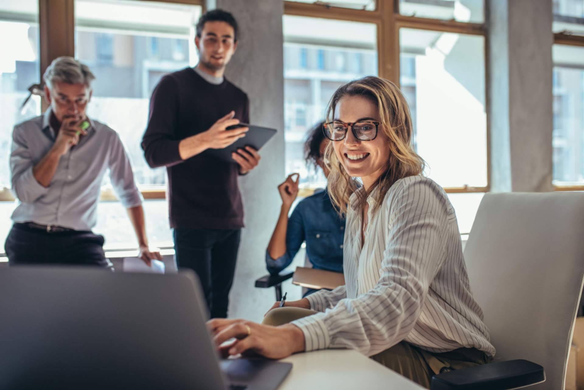 Los beneficios del merchandising para las empresas en 2022