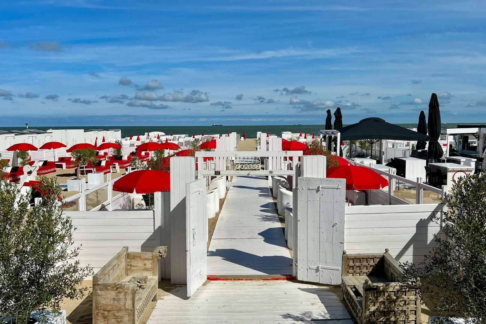 El frigorífico Poowercool, imprescindible para los locales de playa en la época de verano
