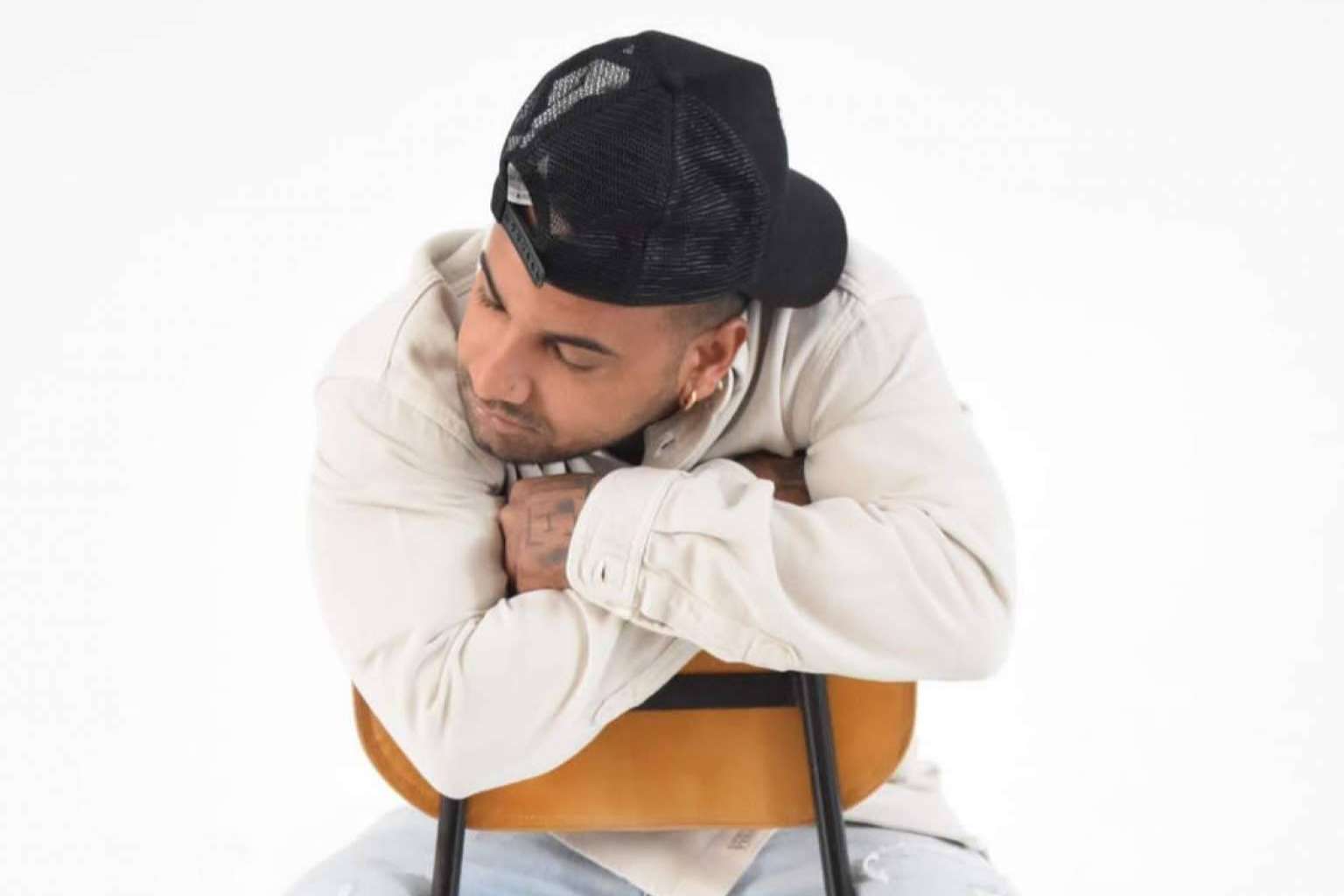 MCCarlos se presenta como uno de los cantantes de moda a nivel internacional